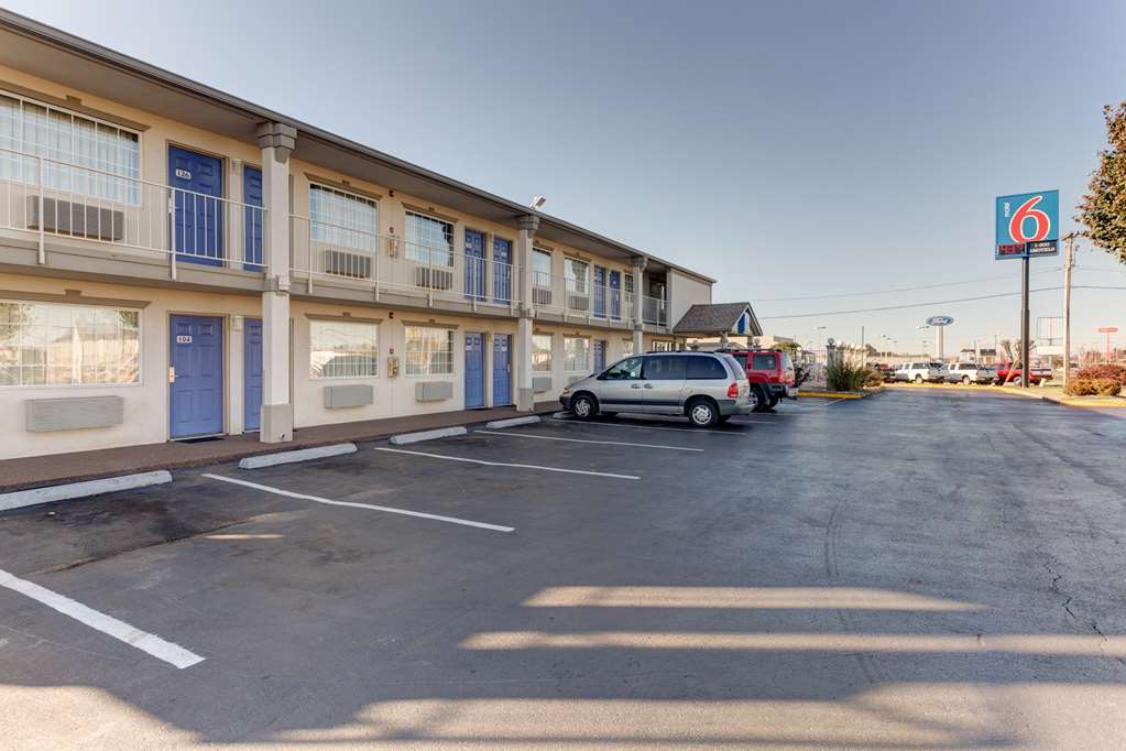 Motel 6 Bowling Green Bowling Green, KY Hotels Tourist Class Hotels