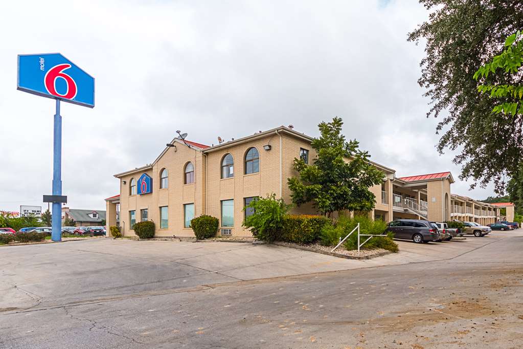 Motel 6 San Antonio - Fiesta Trails, San Antonio Motel 6 San Antonio - Fiesta Trails, San Antonio