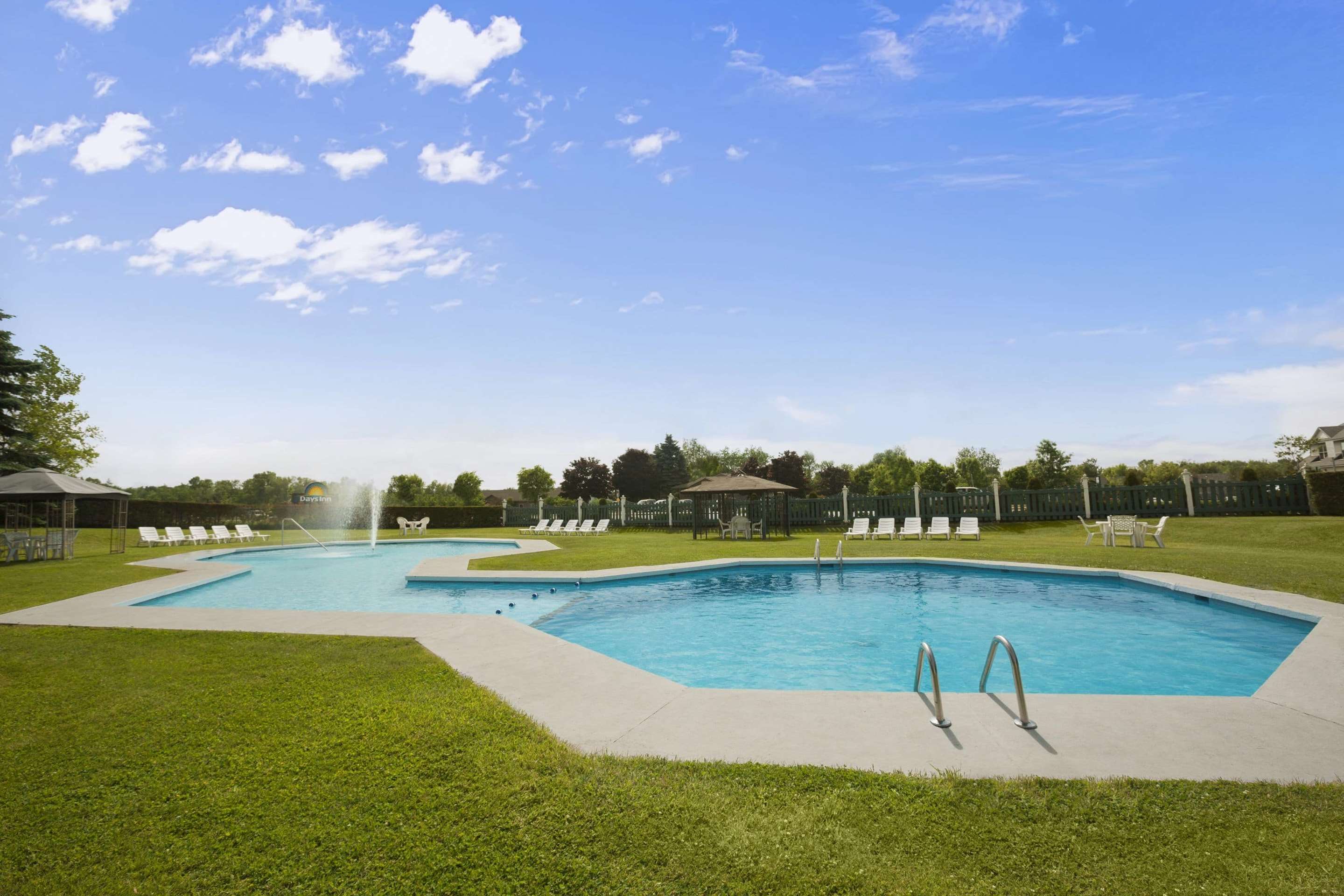Pool | Days Inn by Wyndham Shelburne/Burlington