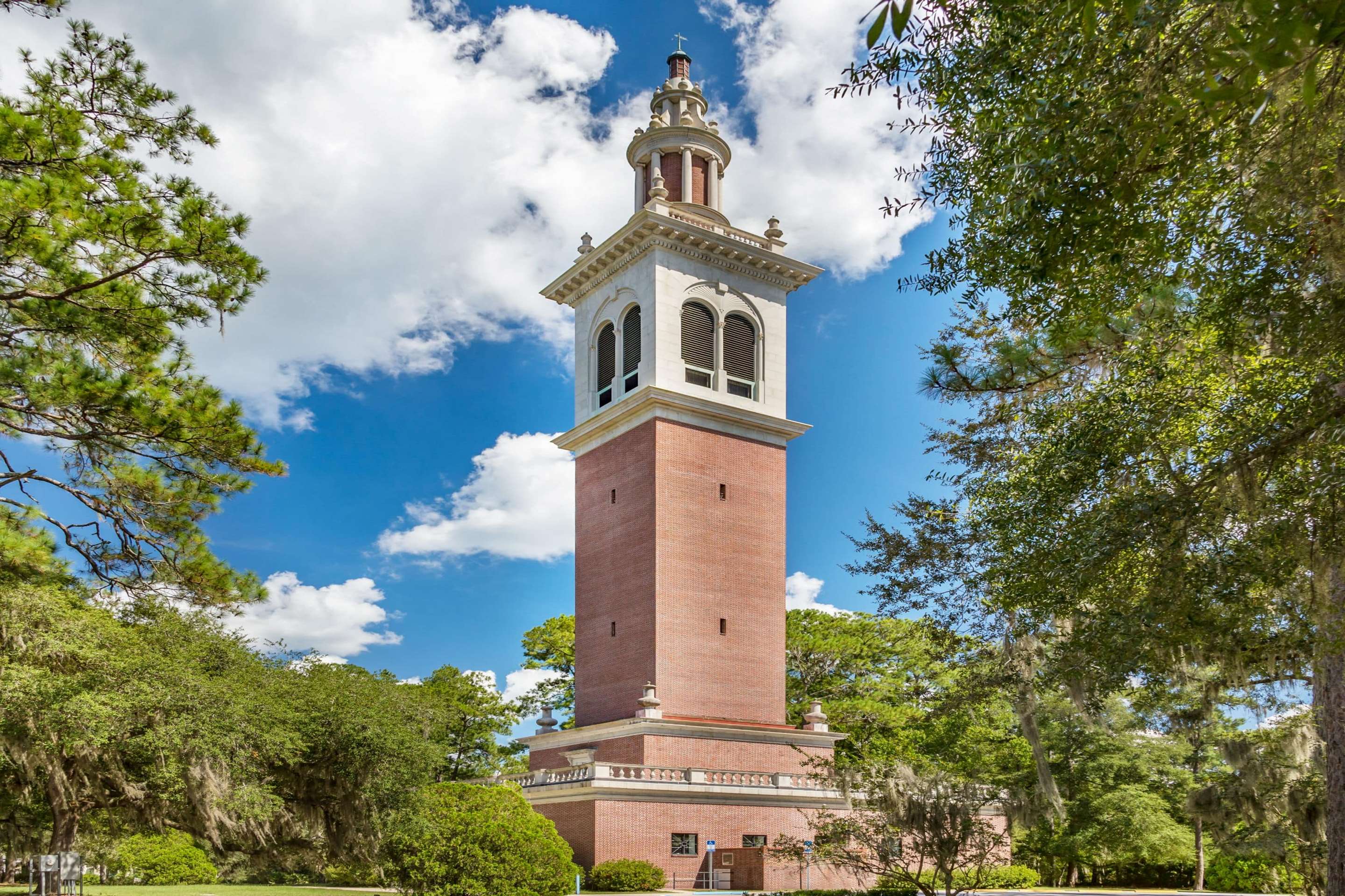 Carillon Destination