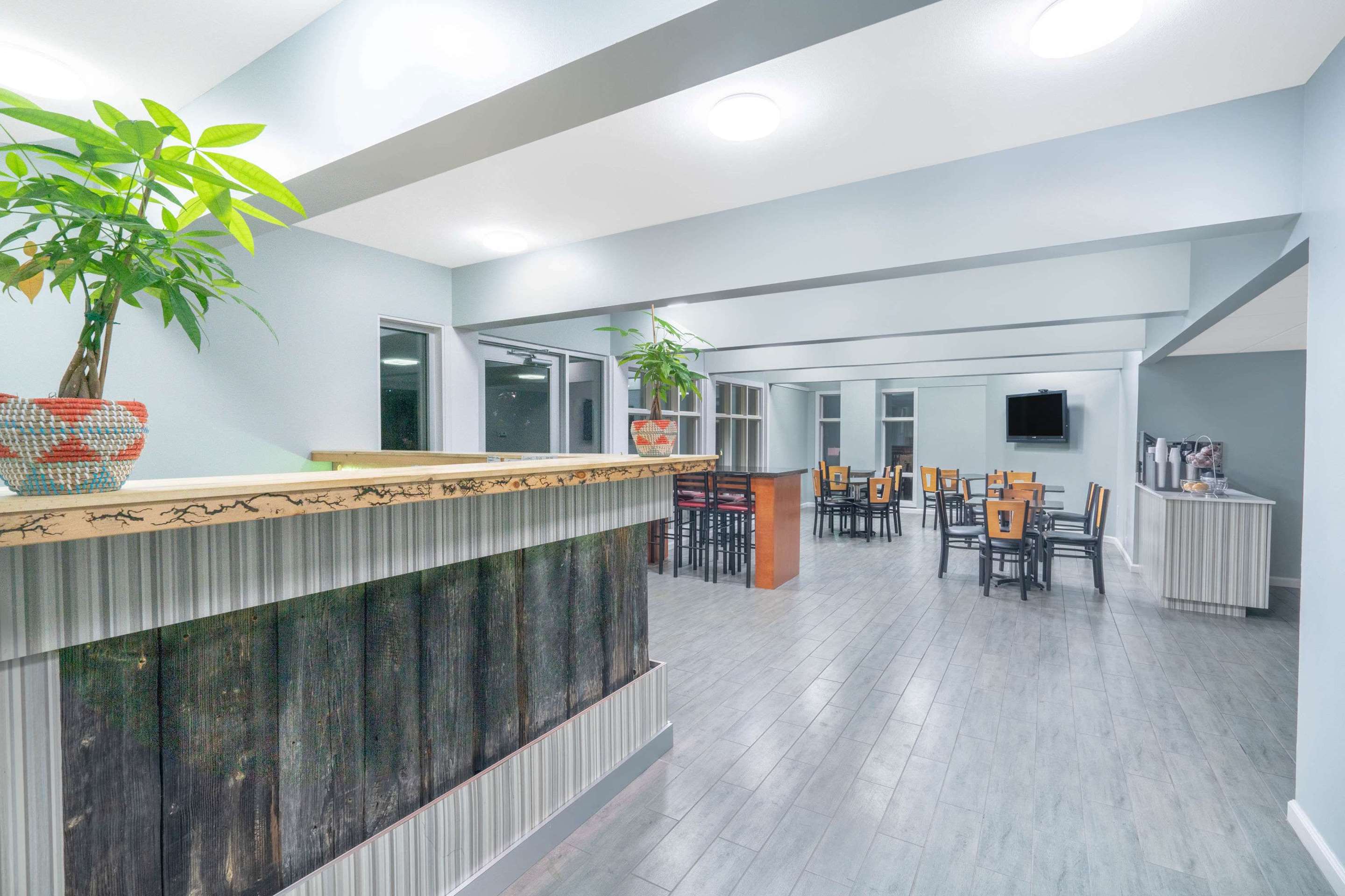 Lobby | Gatlinburg River Inn