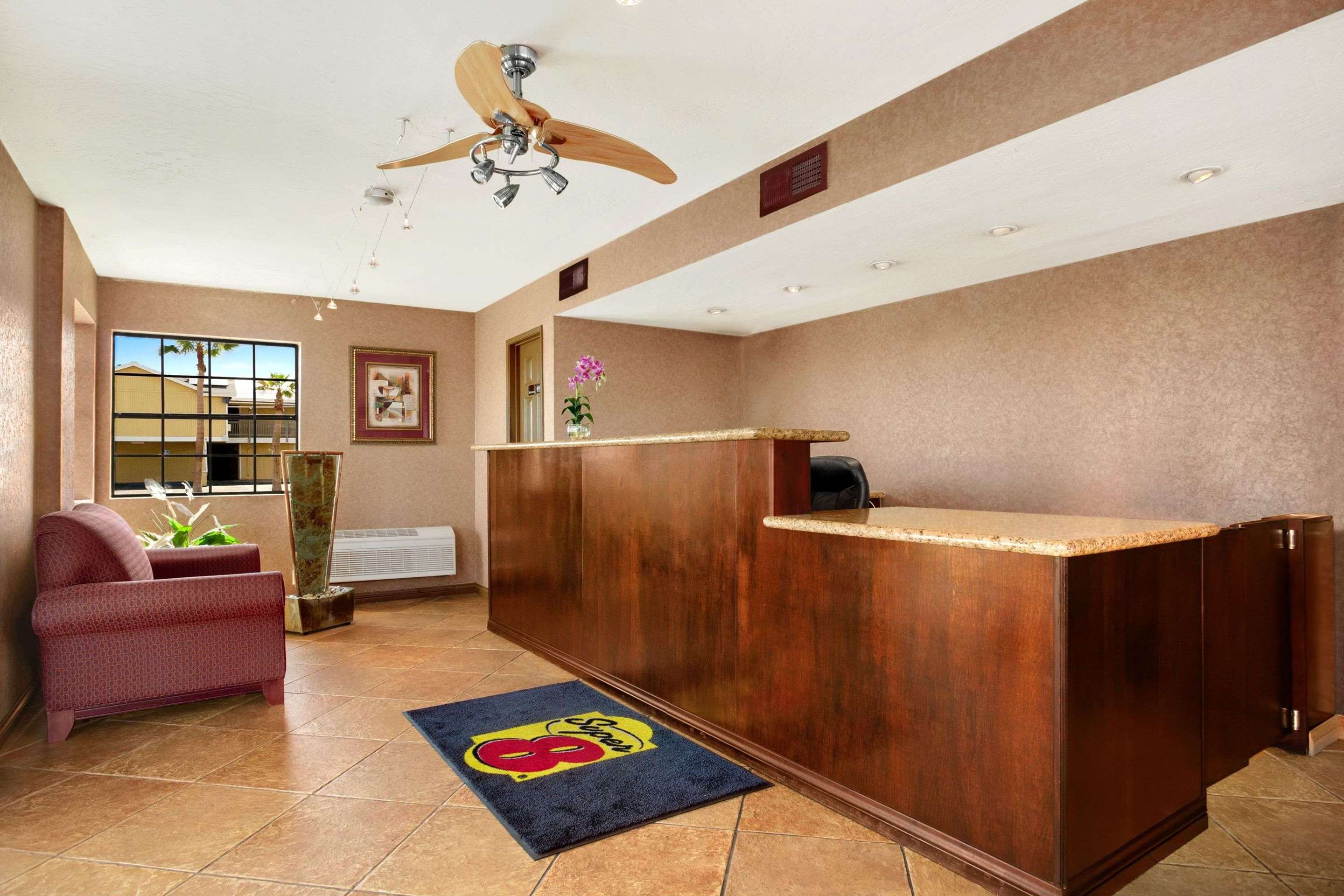 Lobby | Super 8 by Wyndham El Centro