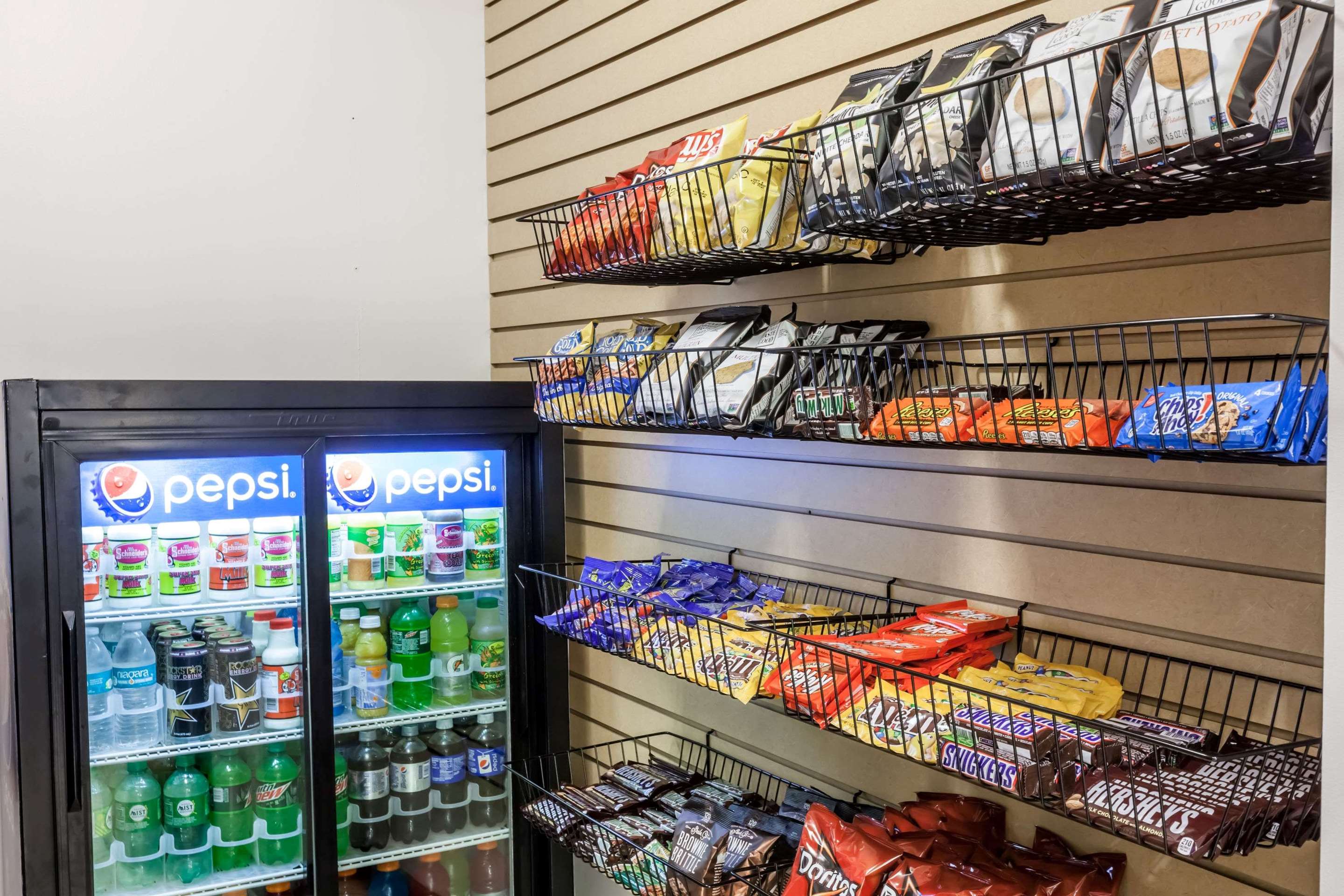 Sundries Mart | Wyndham Pittsburgh University Center