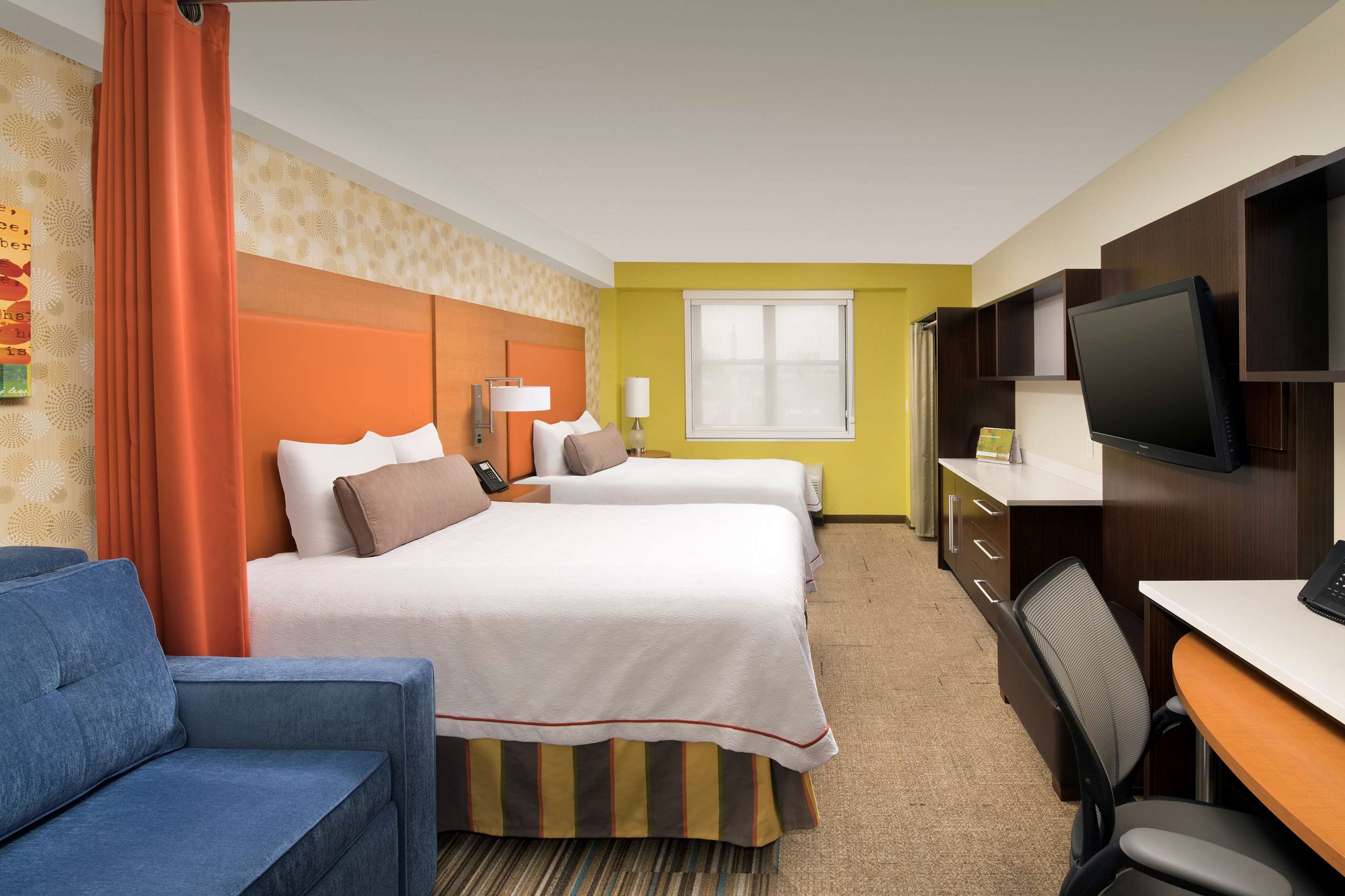 Guest room