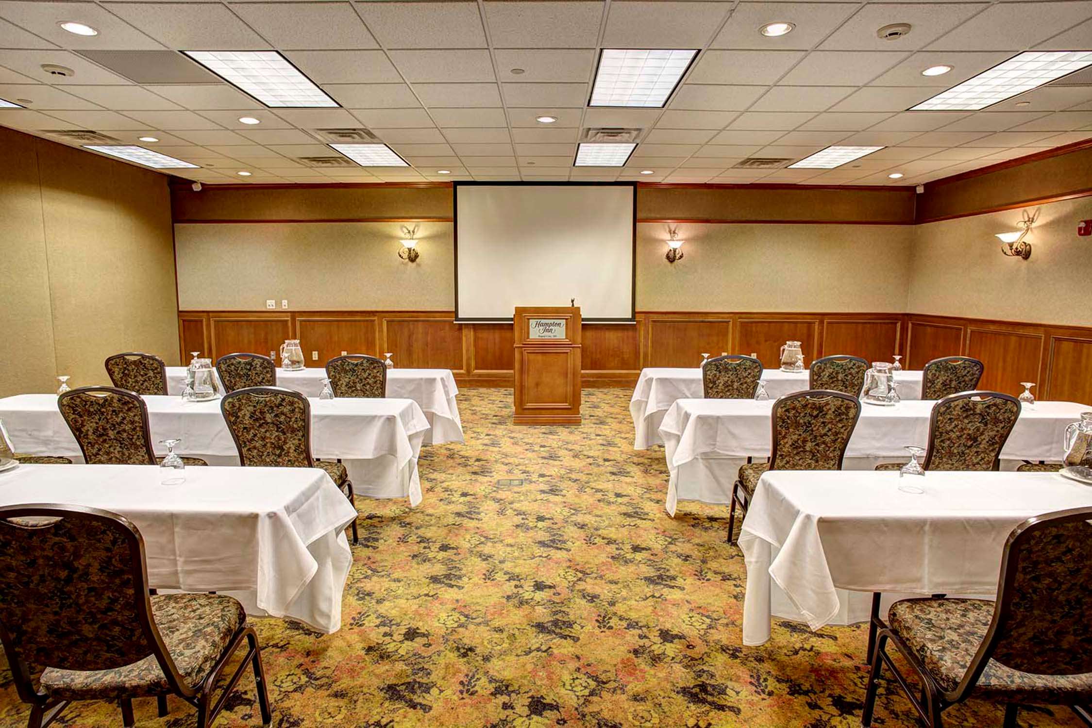 Meeting Room | Hampton Inn Rapid City