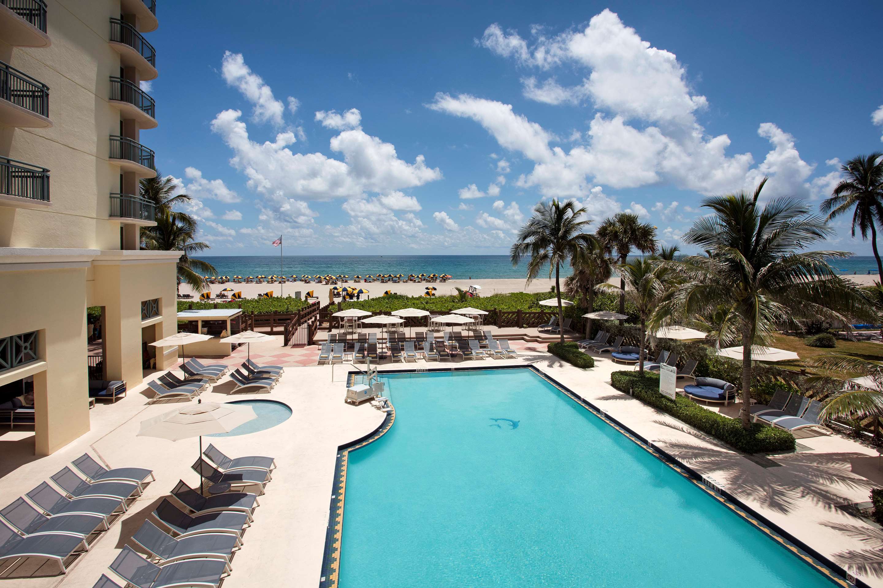 Pool | The Singer Oceanfront Resort, Curio Collection by Hilton