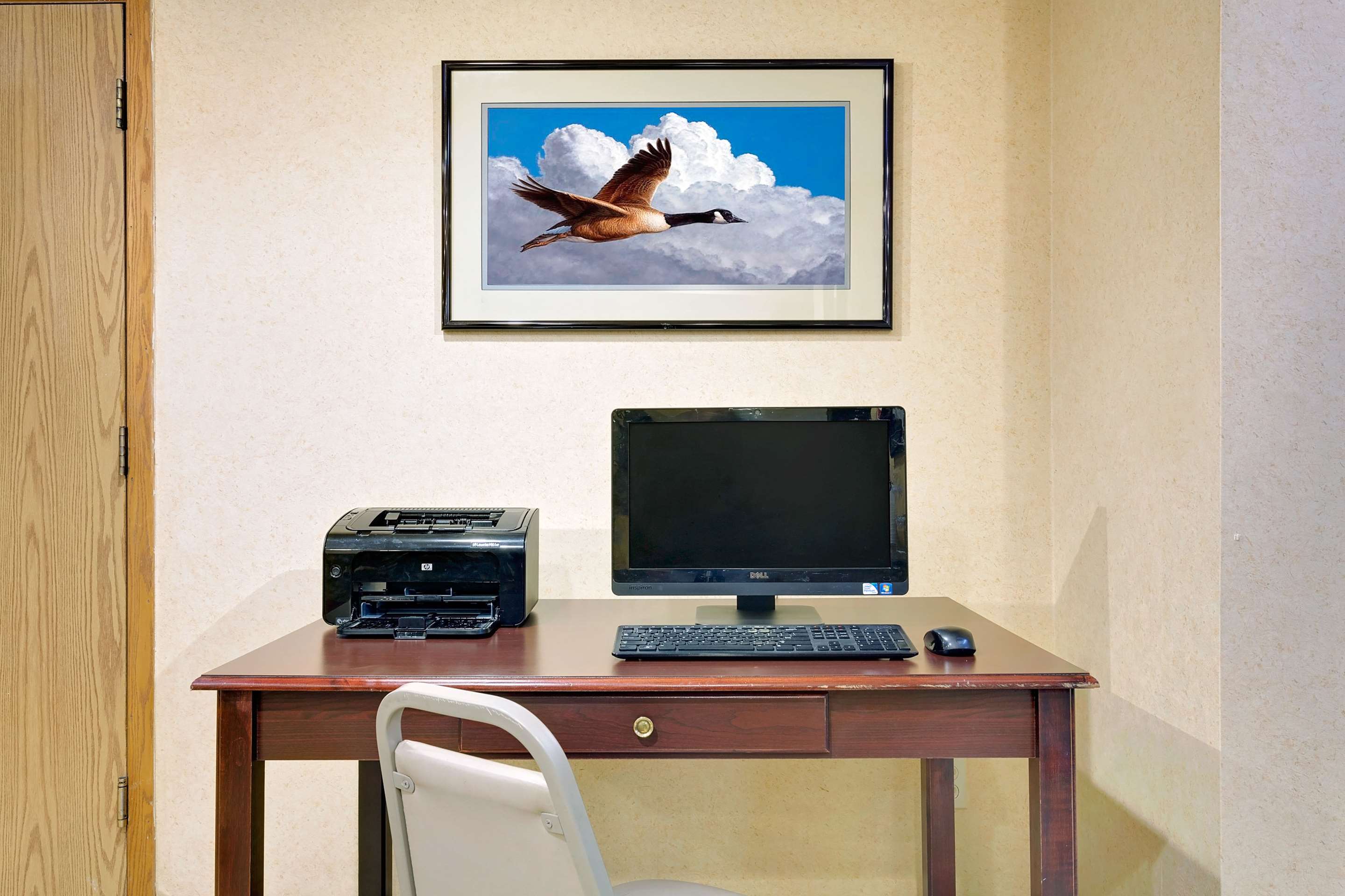 Business Center | Knights Inn Evanston