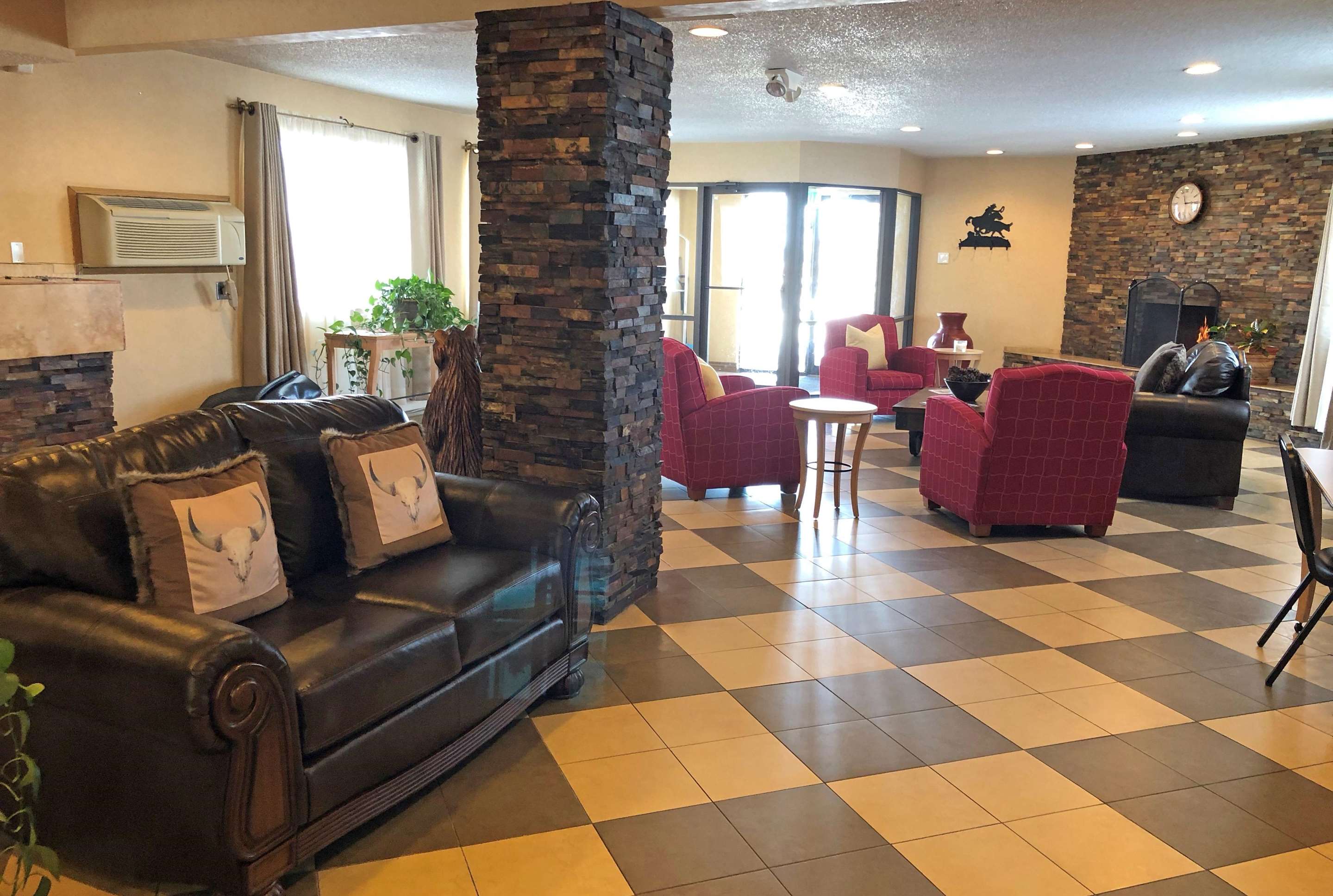 WY Lobby | Knights Inn Evanston
