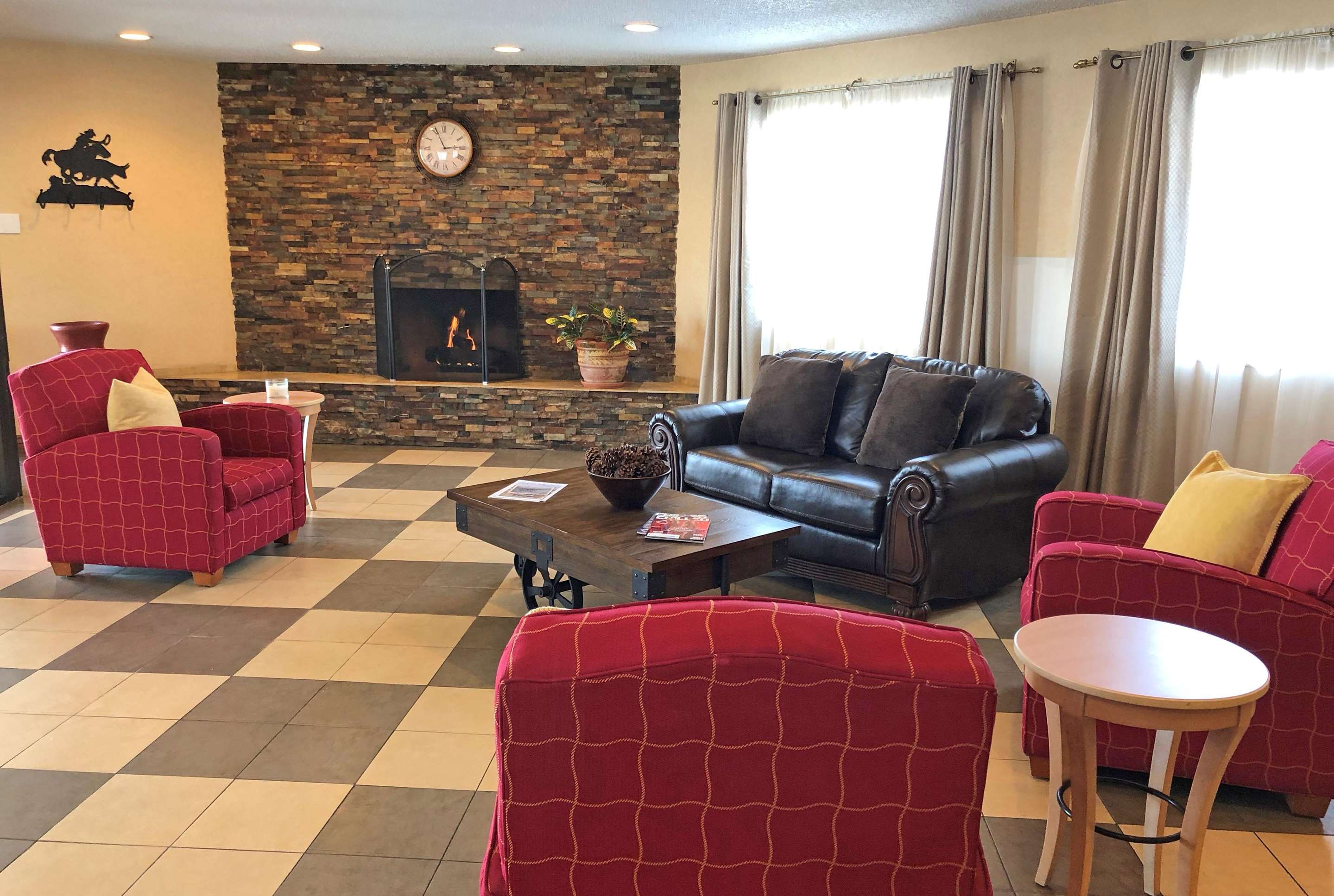 WY Lobby | Knights Inn Evanston