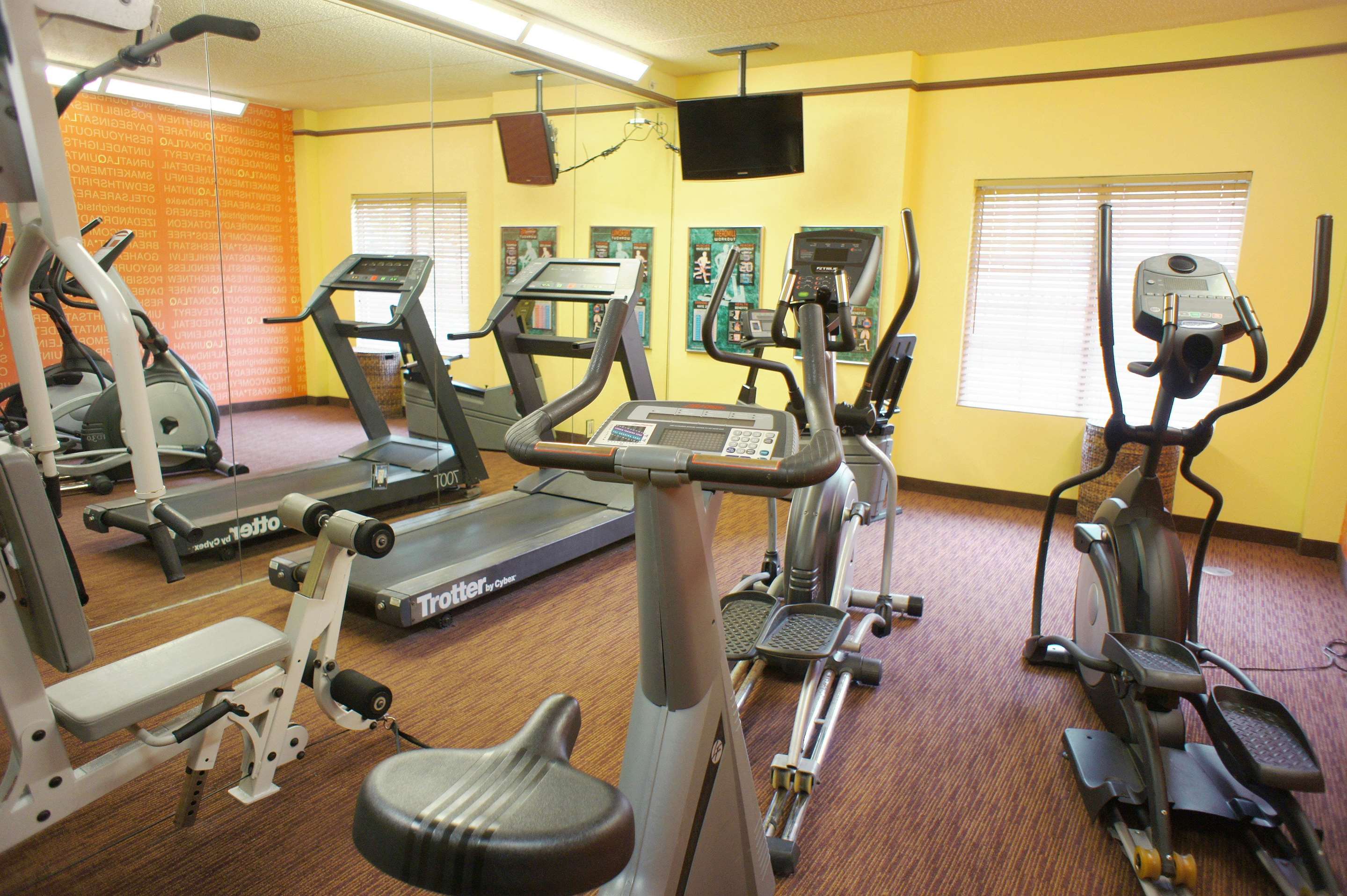 Health club | La Quinta Inn & Suites by Wyndham Memphis Primacy Parkway