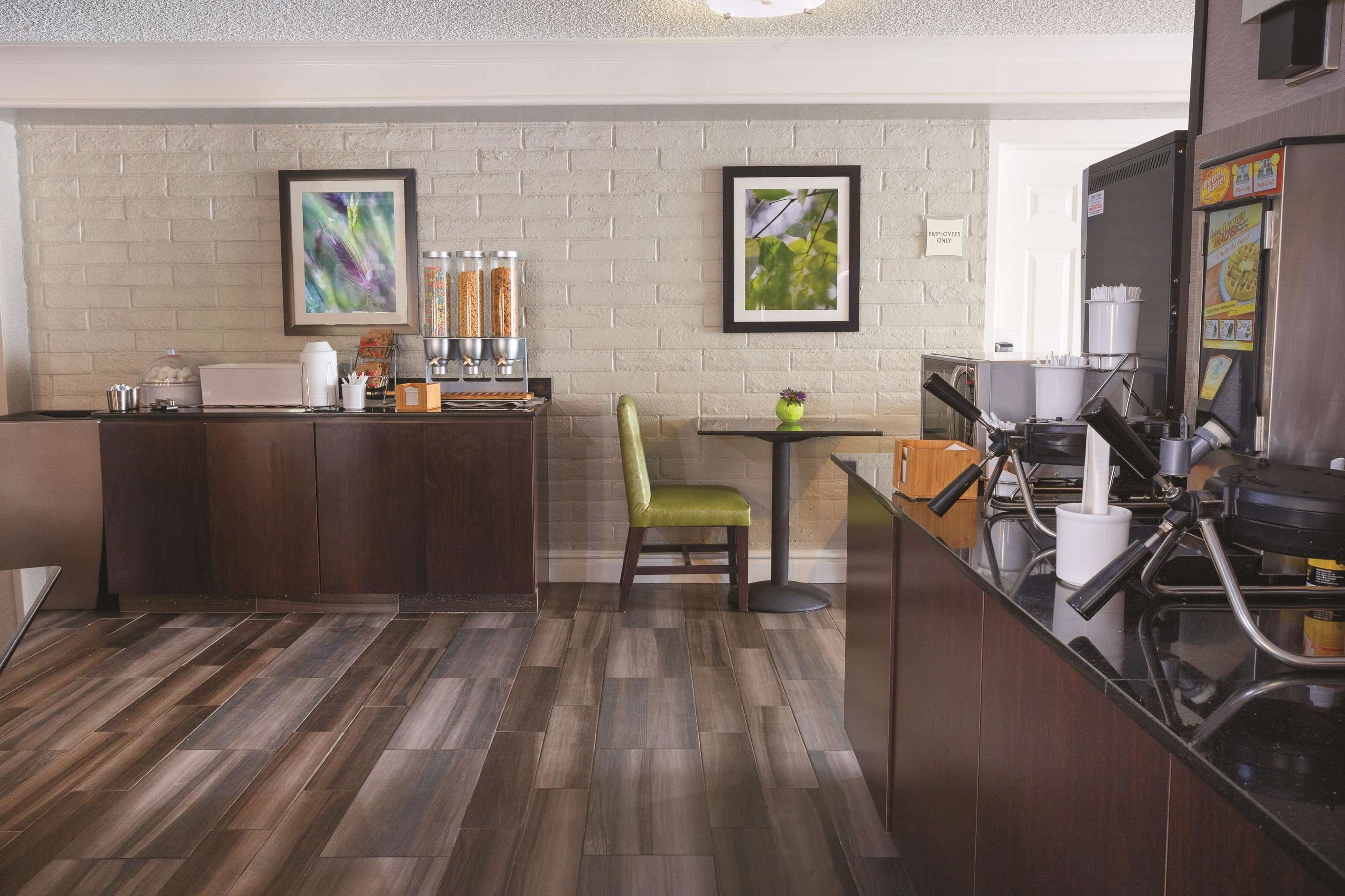 Property amenity | La Quinta Inn by Wyndham Ventura