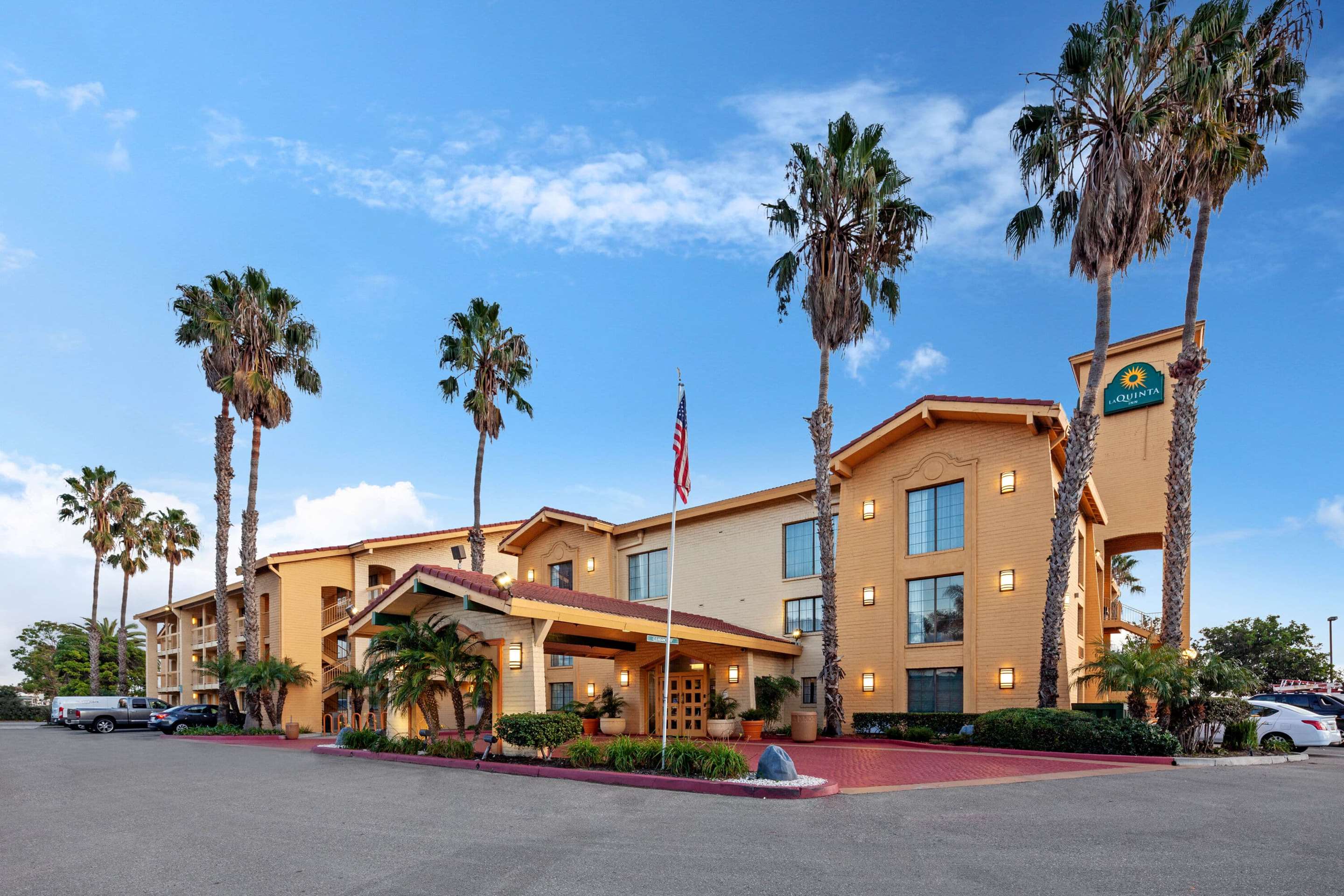 Exterior | La Quinta Inn by Wyndham Ventura