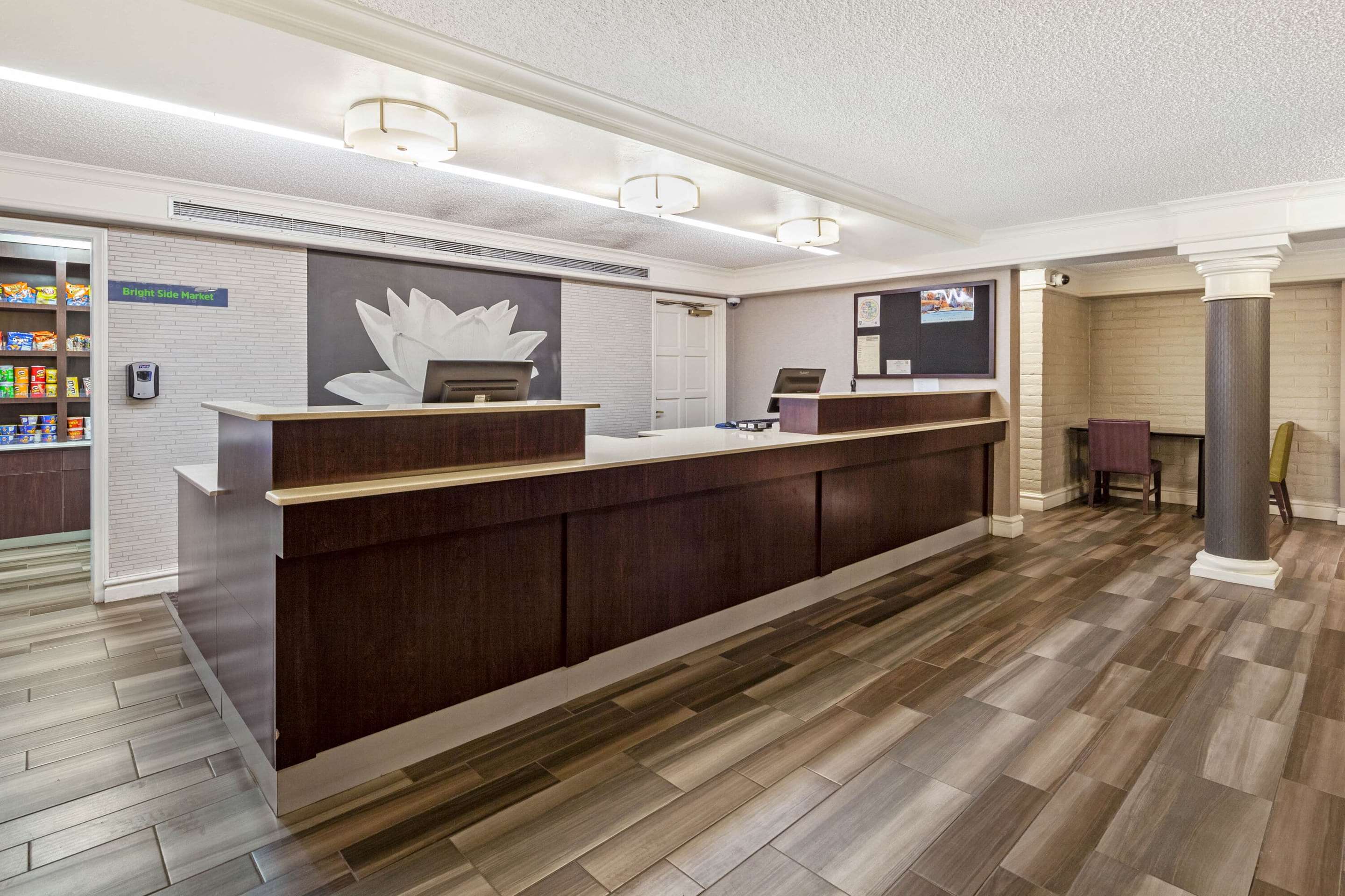 Lobby | La Quinta Inn by Wyndham Ventura