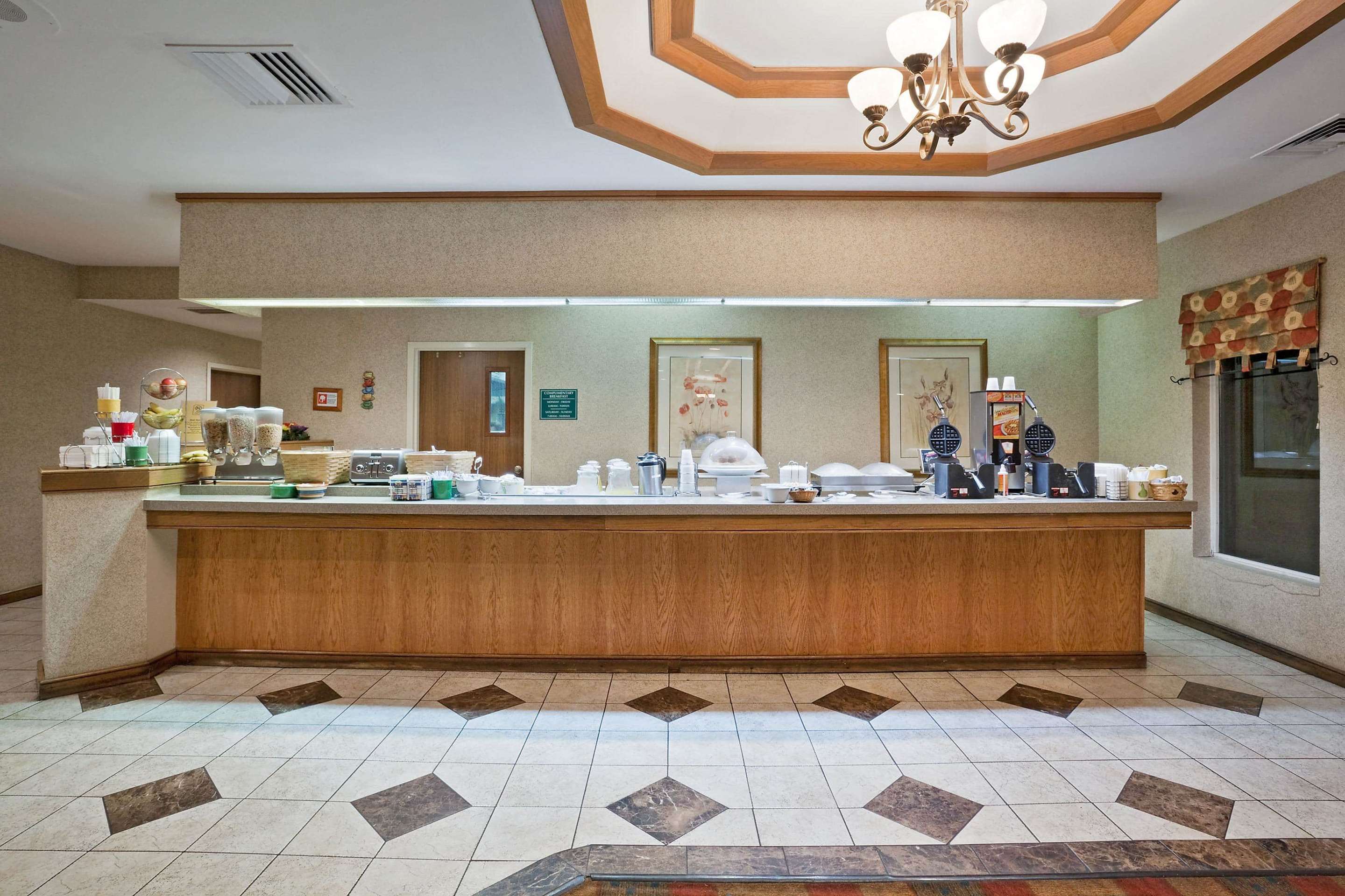 Property amenity | La Quinta Inn & Suites by Wyndham Overland Park