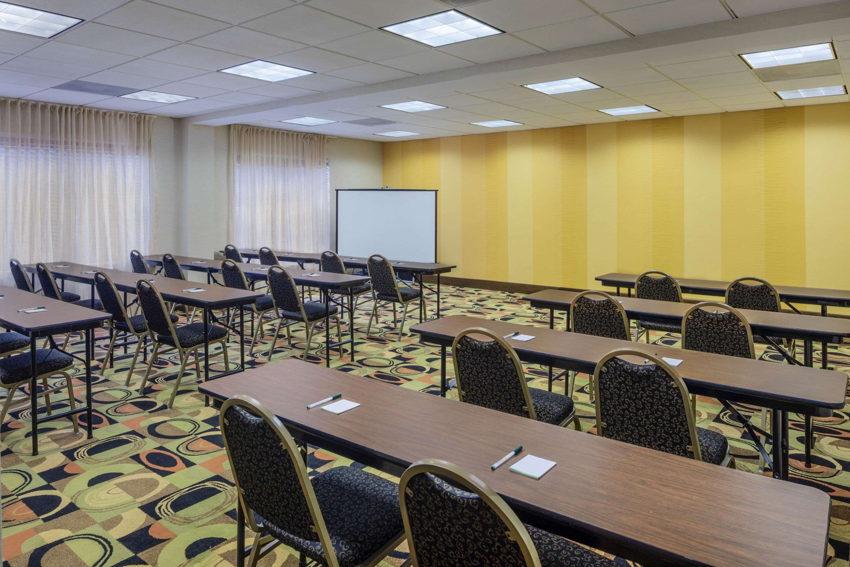 Meeting Room | Best Western Plus Dalton Inn