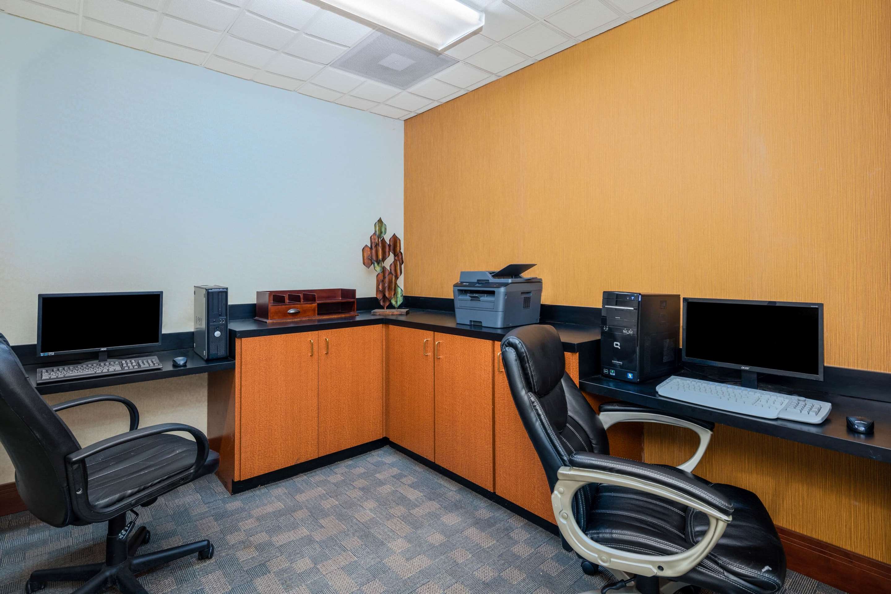 Business Center | Best Western Plus Dalton Inn