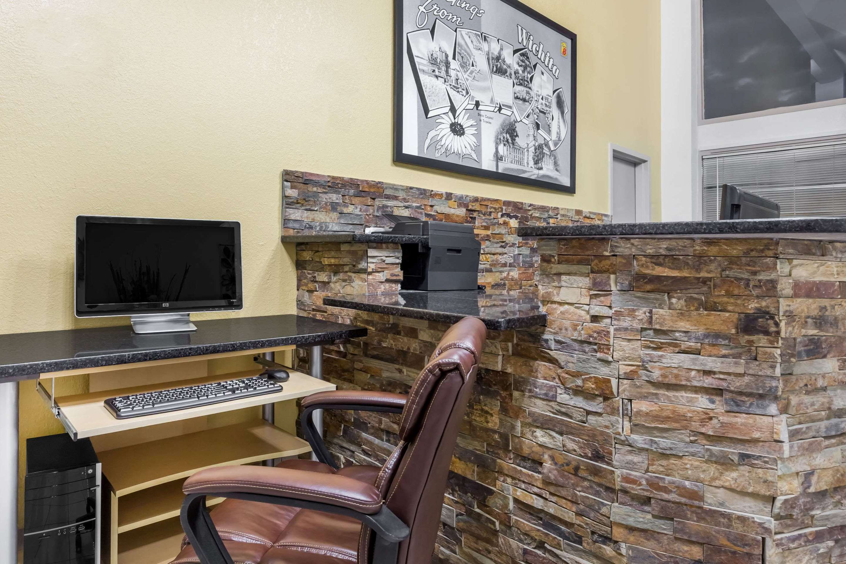 Lobby | Super 8 by Wyndham Wichita Airport
