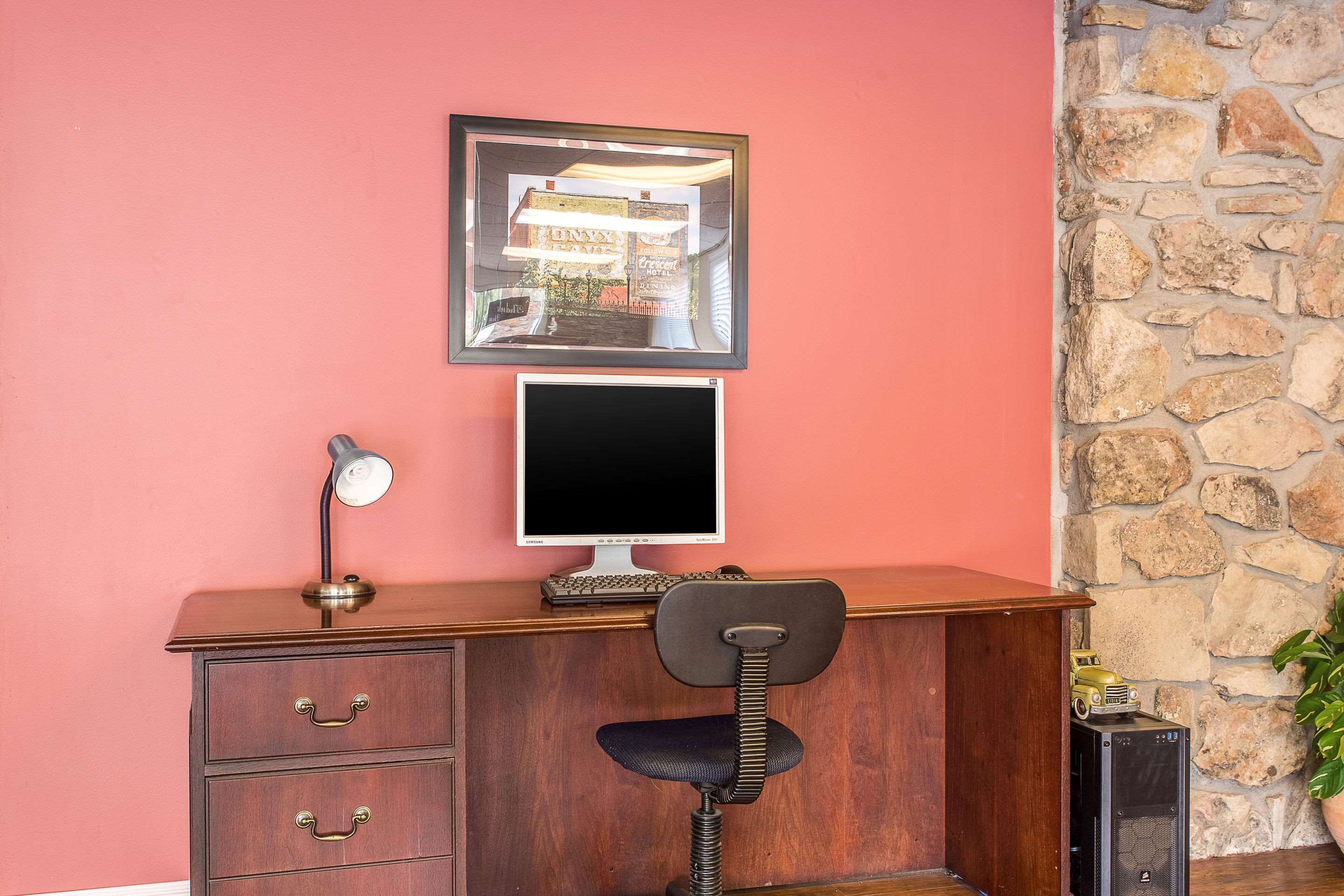 Business center | Econo Lodge