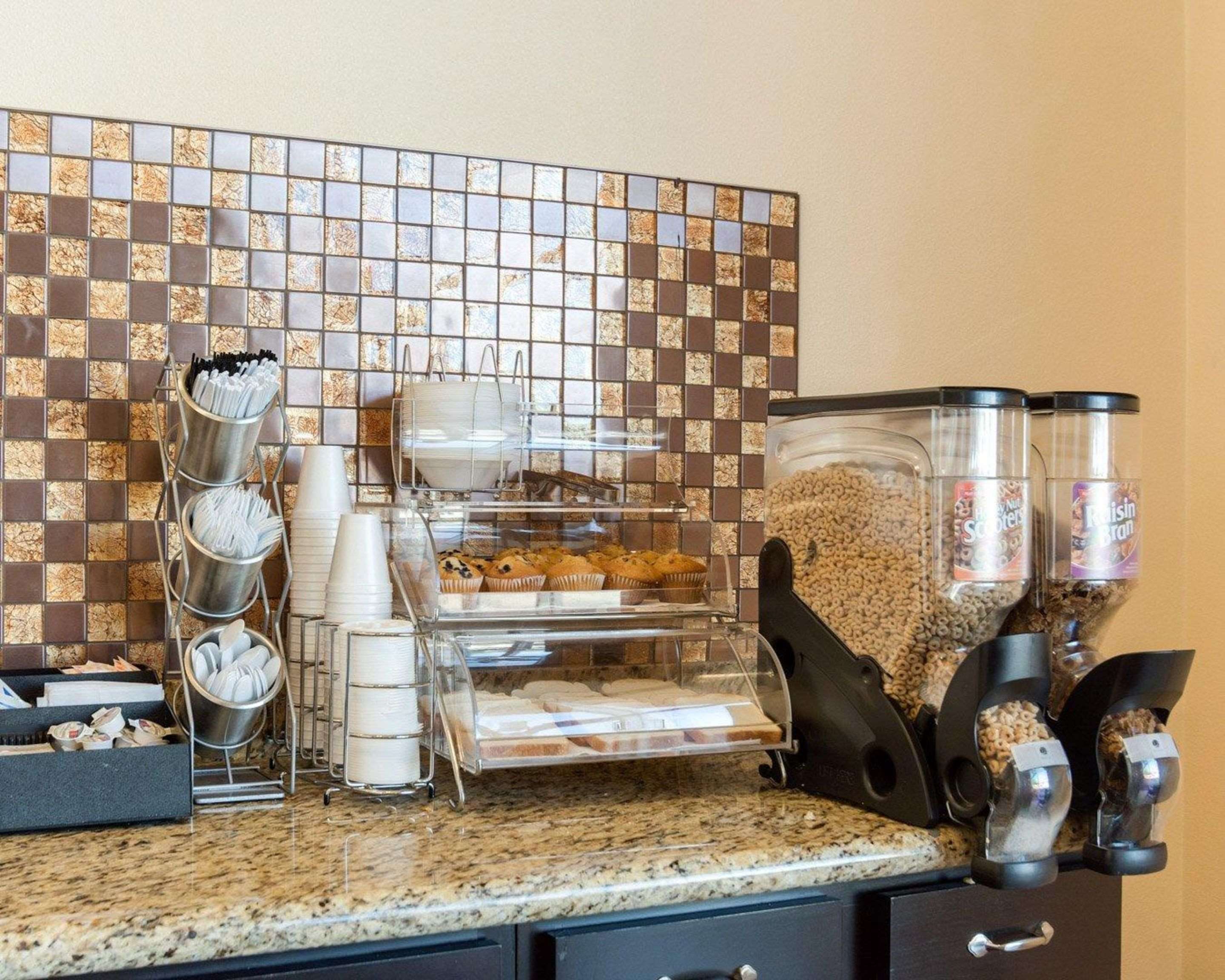 Assorted breakfast items | Econo Lodge Russellville I-40