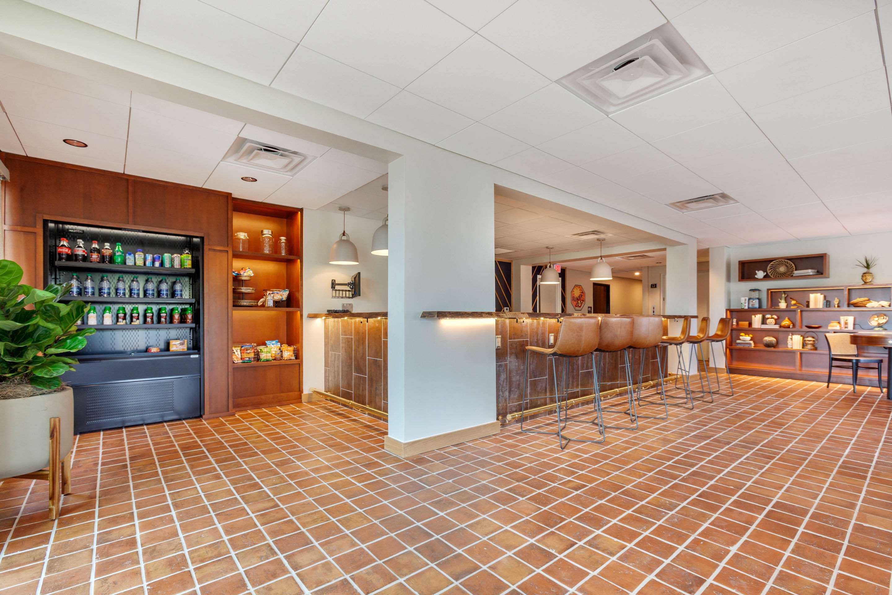 Lounge area in lobby | Hotel Tempest, Trademark Collection by Wyndham