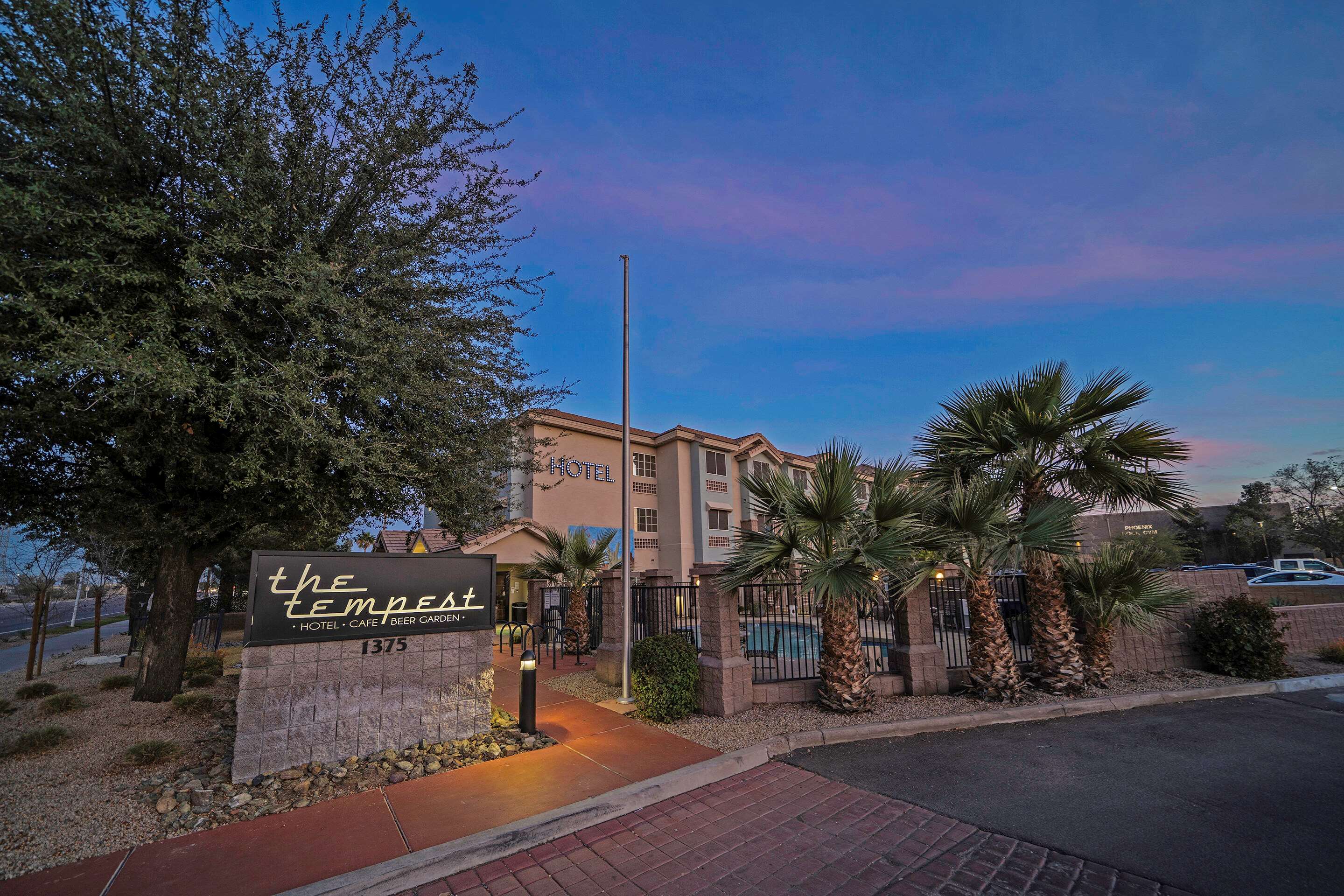 Hotel entrance | Hotel Tempest, Trademark Collection by Wyndham