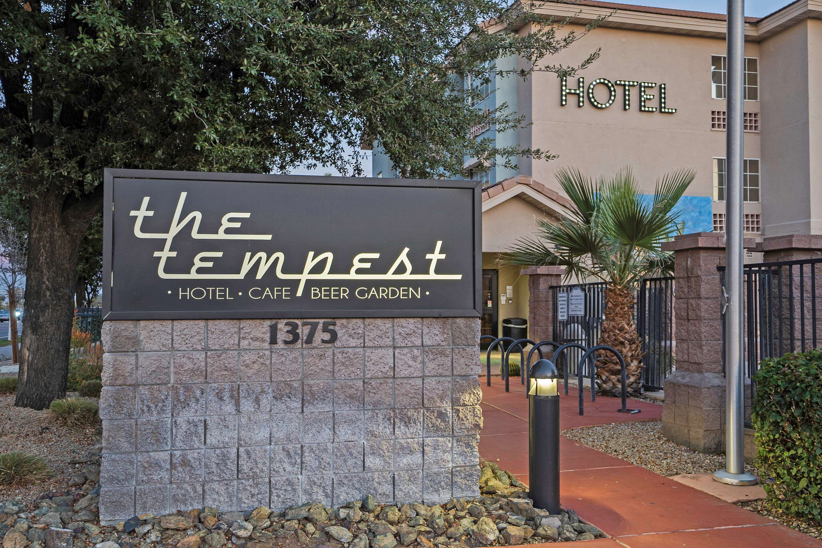 Hotel entrance | Hotel Tempest, Trademark Collection by Wyndham