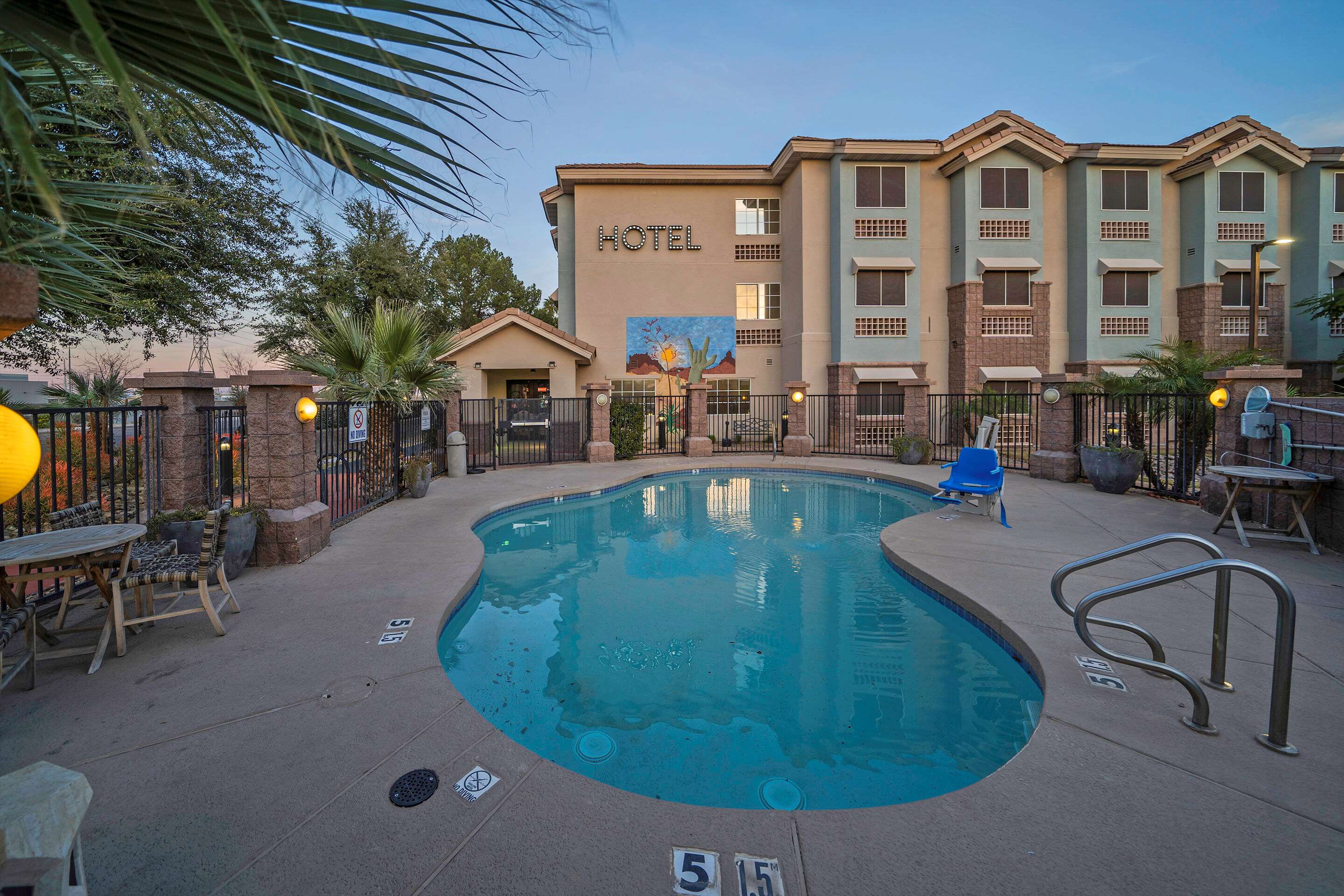 Outdoor pool | Hotel Tempest, Trademark Collection by Wyndham
