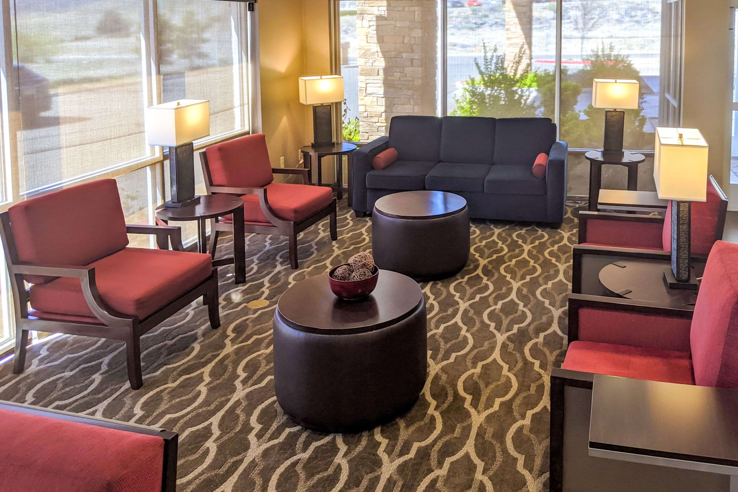 Lobby with sitting area