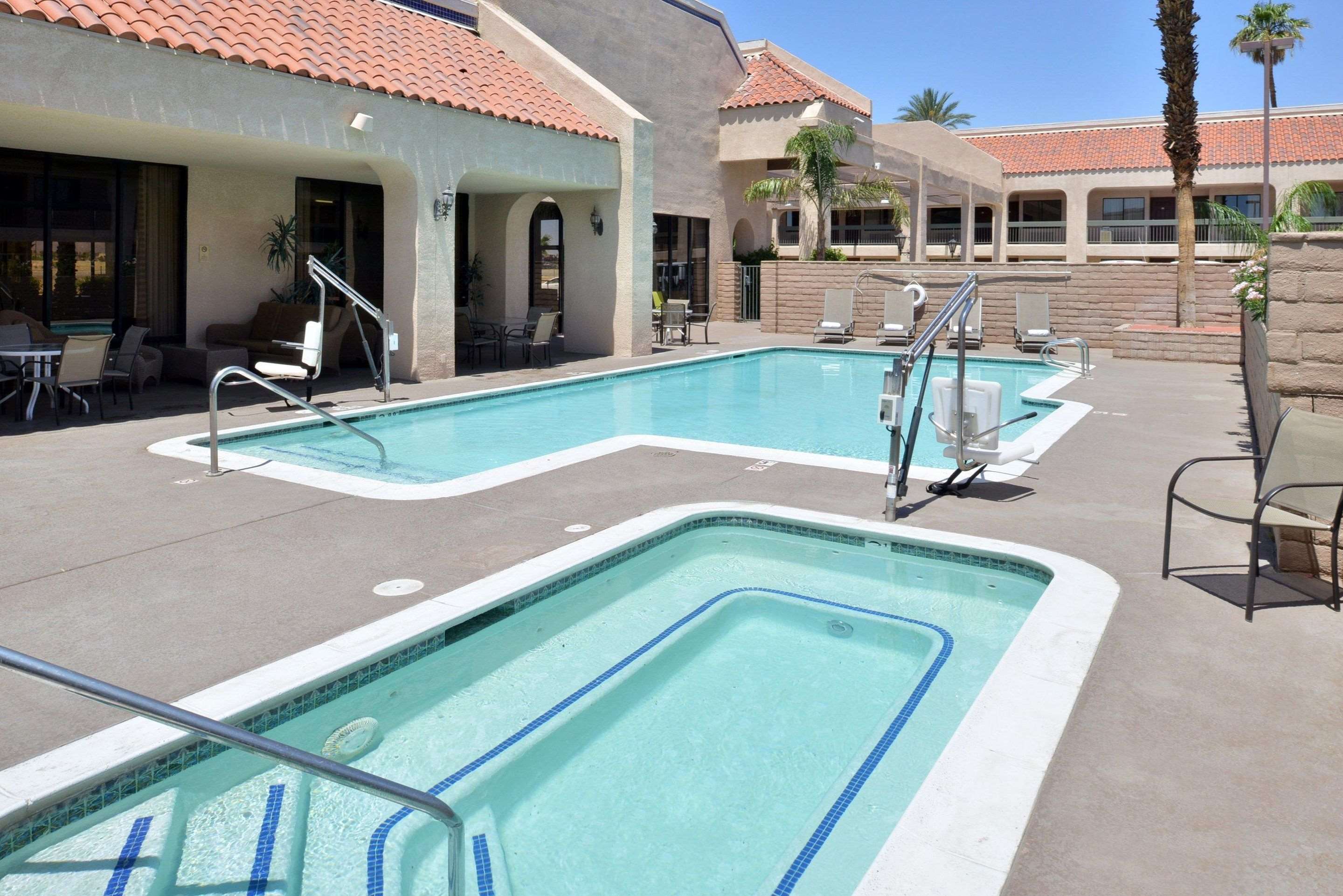 Outdoor hot tub