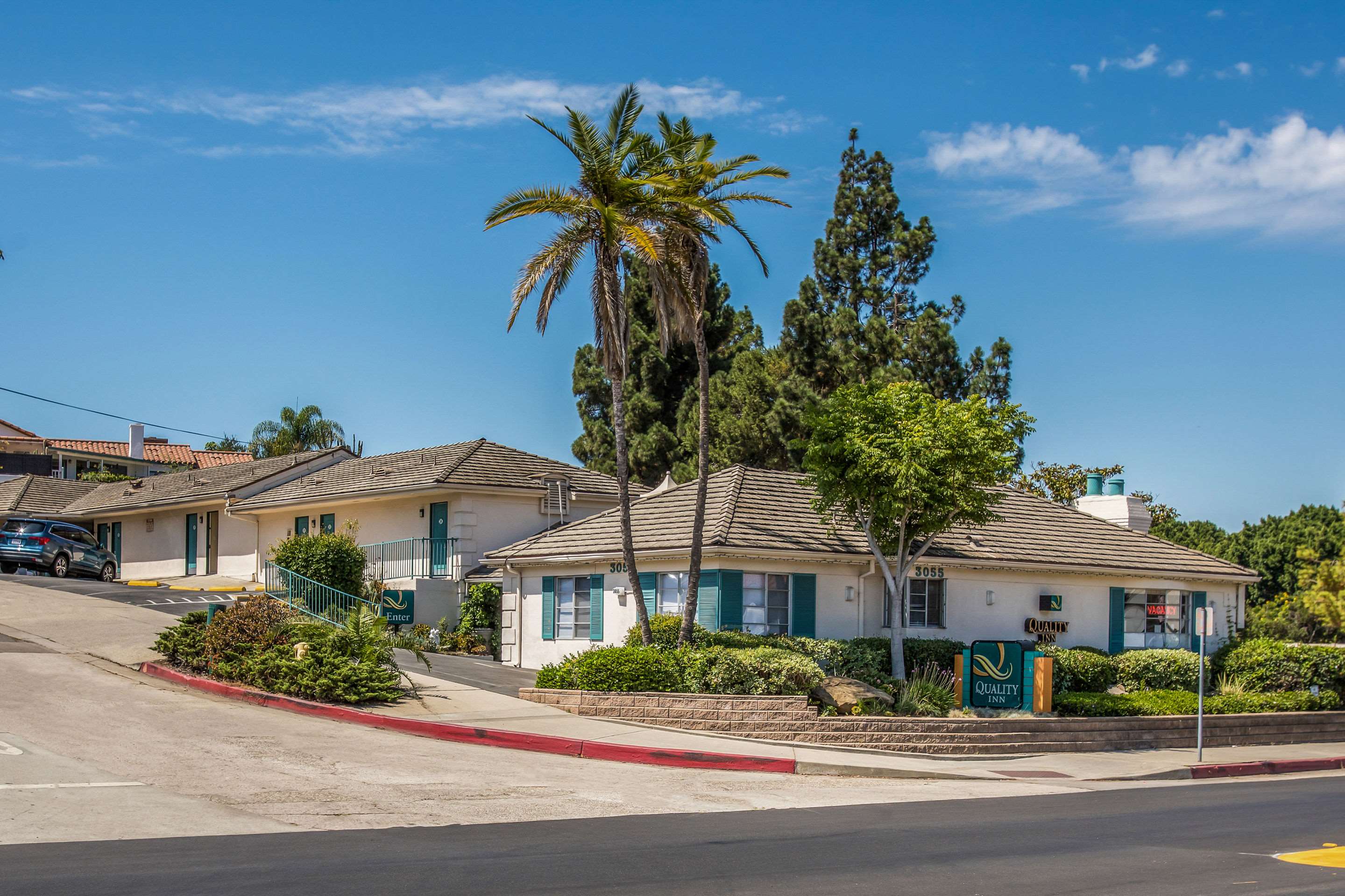 Hotel exterior | Quality Inn Santa Barbara