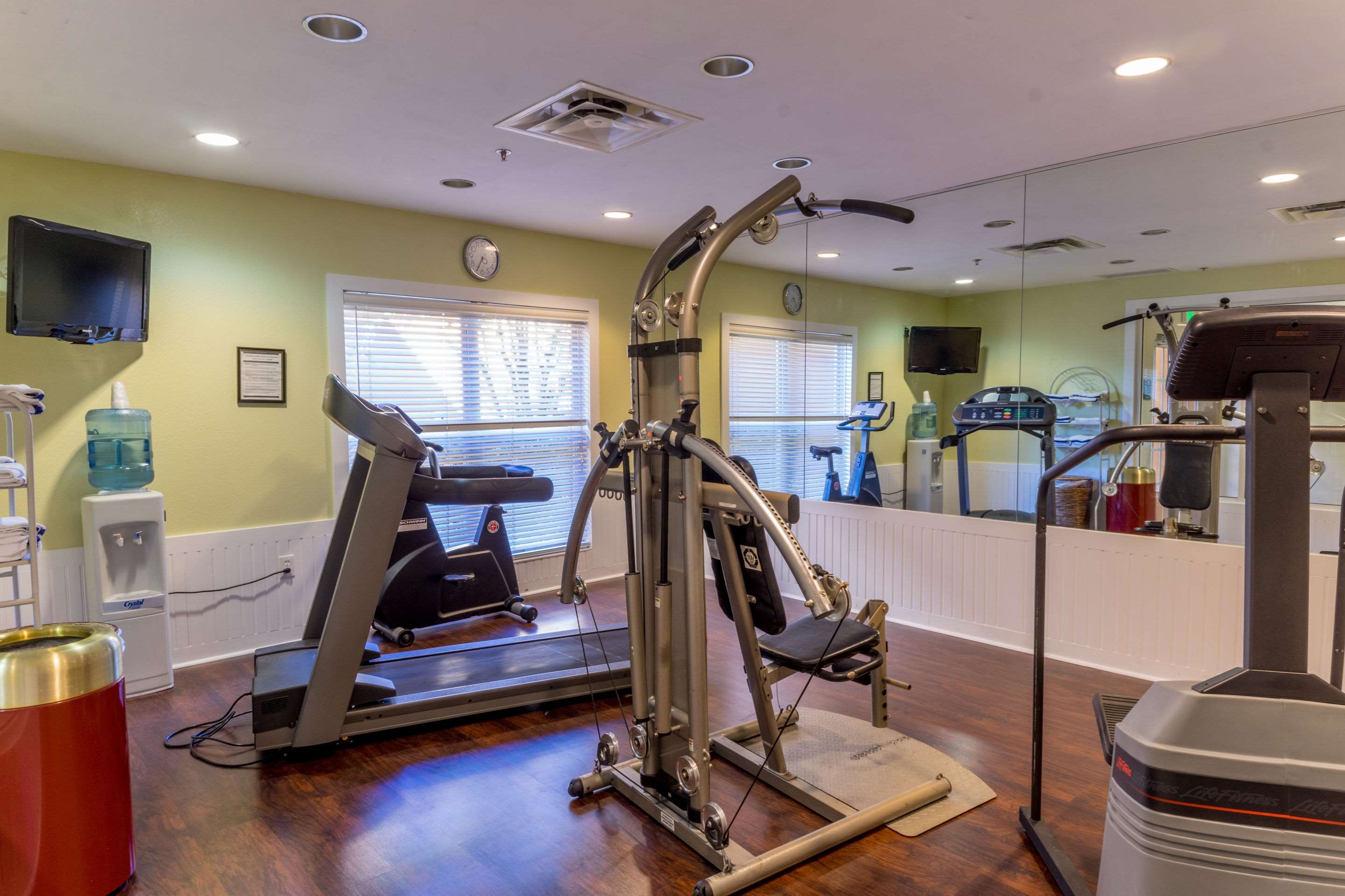 Exercise room | Quality Suites Lake Buena Vista
