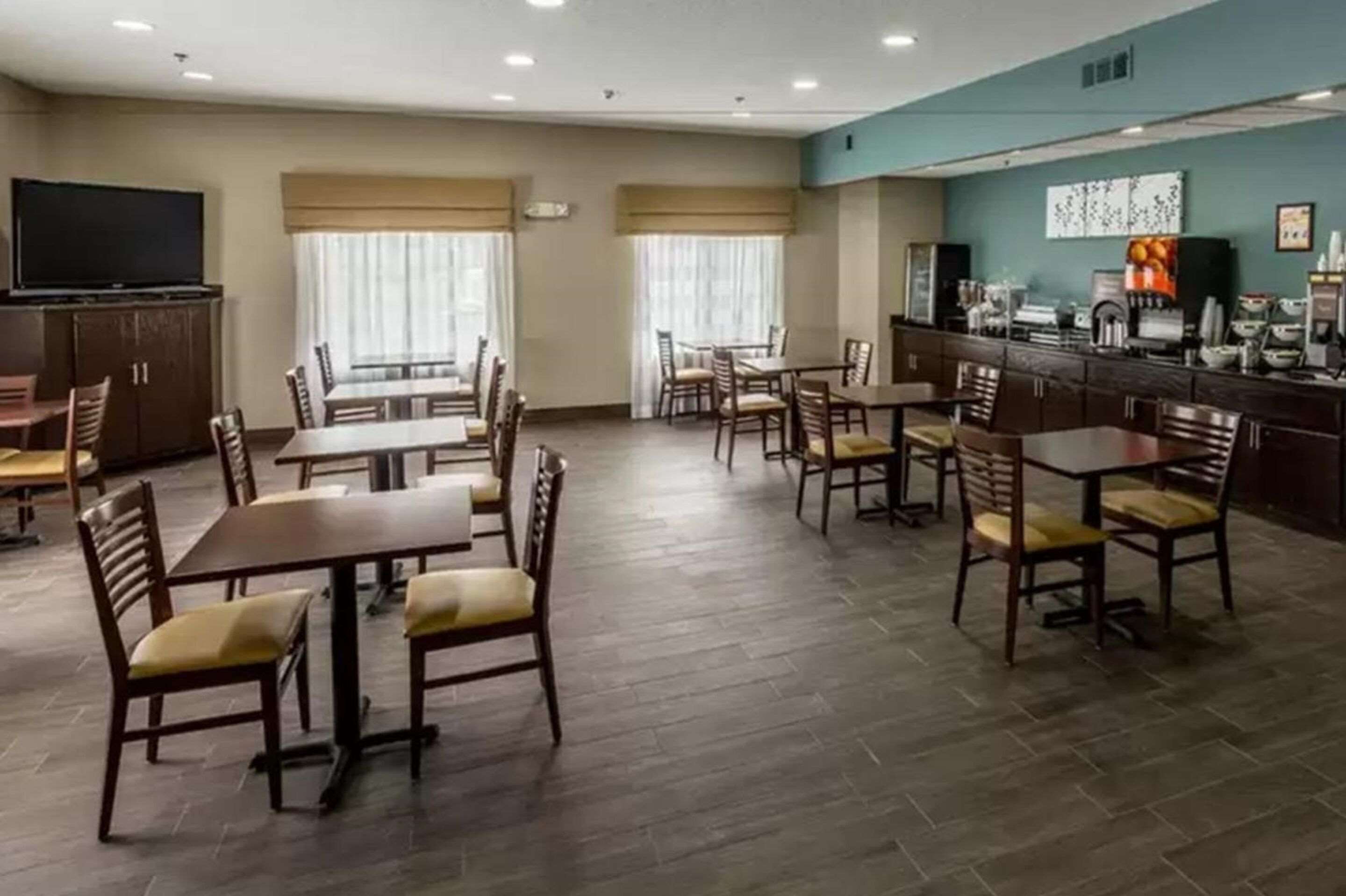Breakfast area