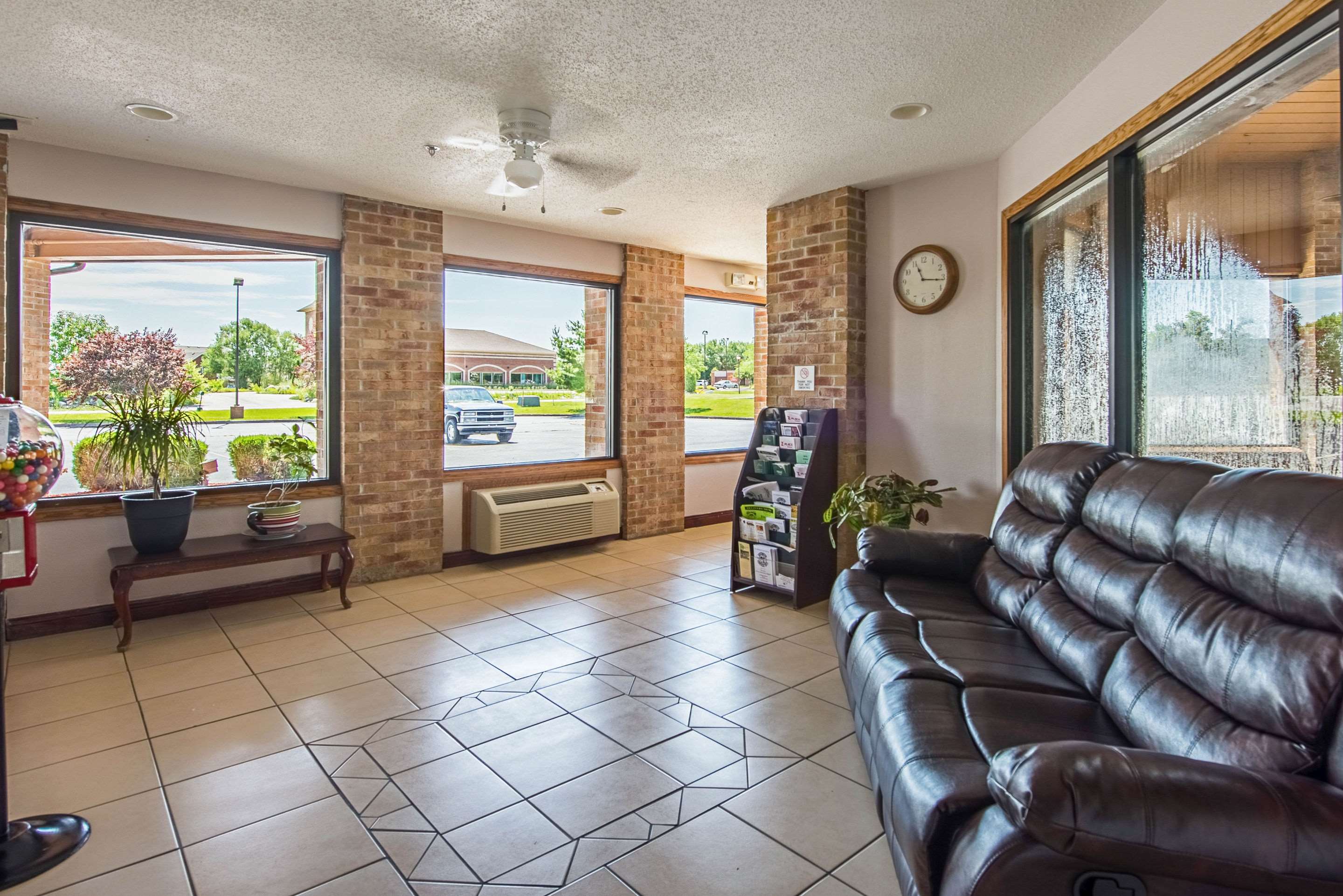 Spacious lobby with sitting area