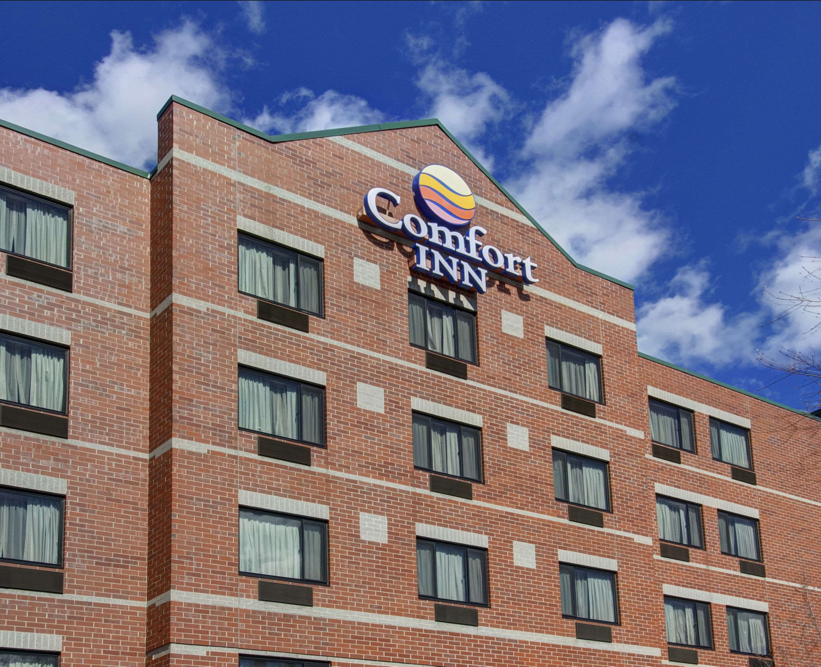Hotel near popular attractions | Spark by Hilton Woburn Boston
