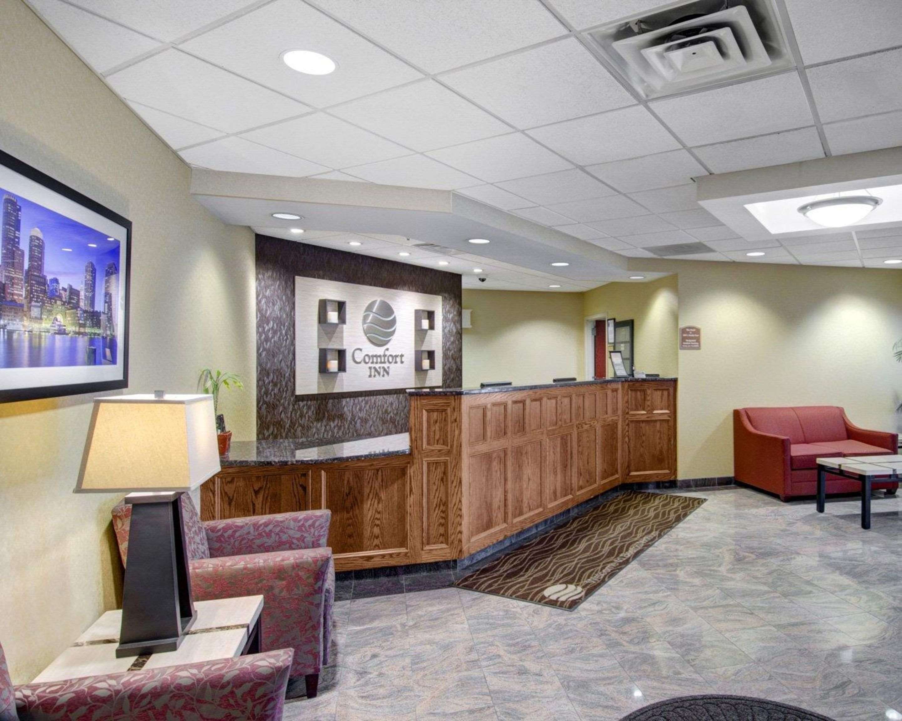 Front desk with friendly staff | Spark by Hilton Woburn Boston