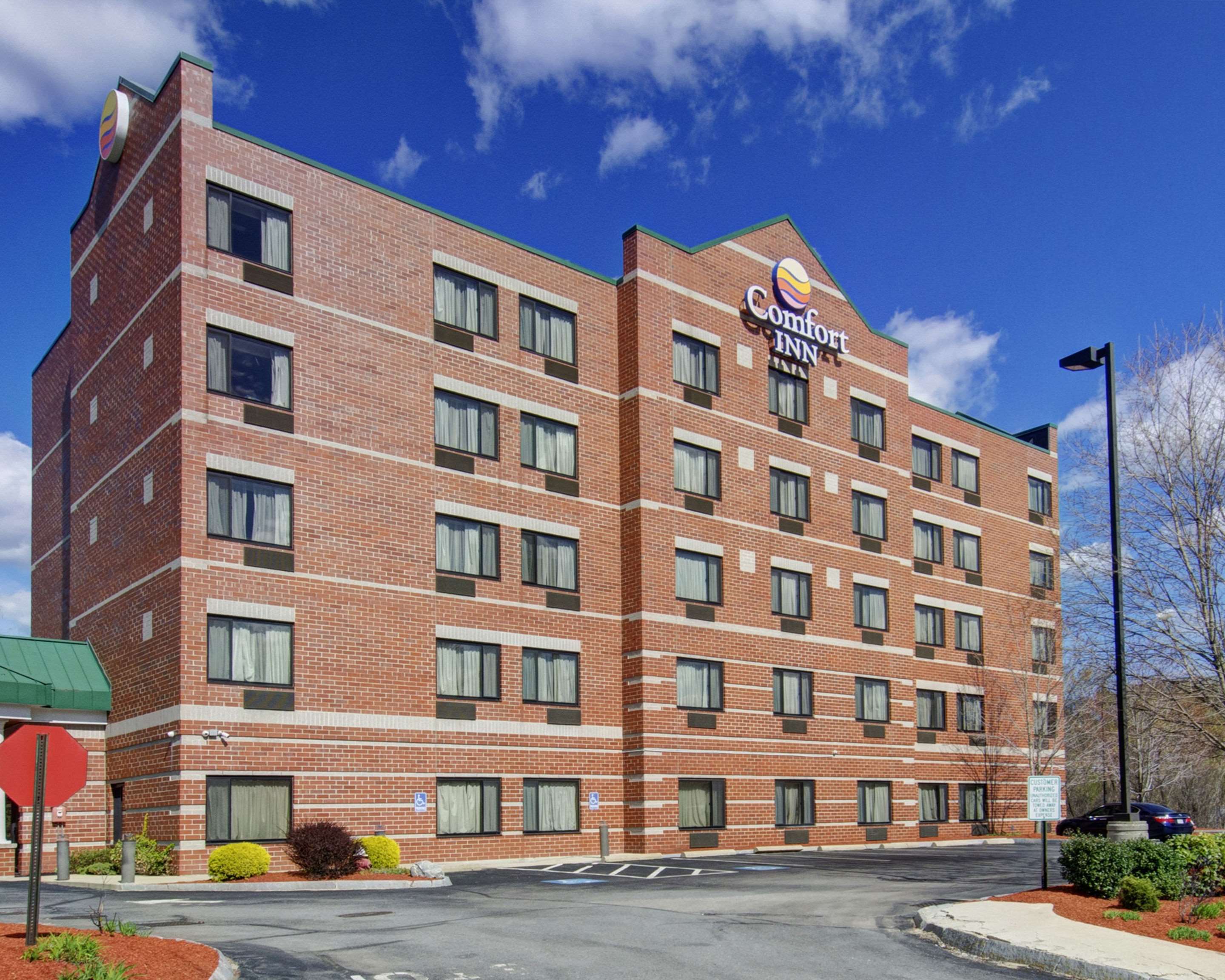 Hotel exterior | Spark by Hilton Woburn Boston
