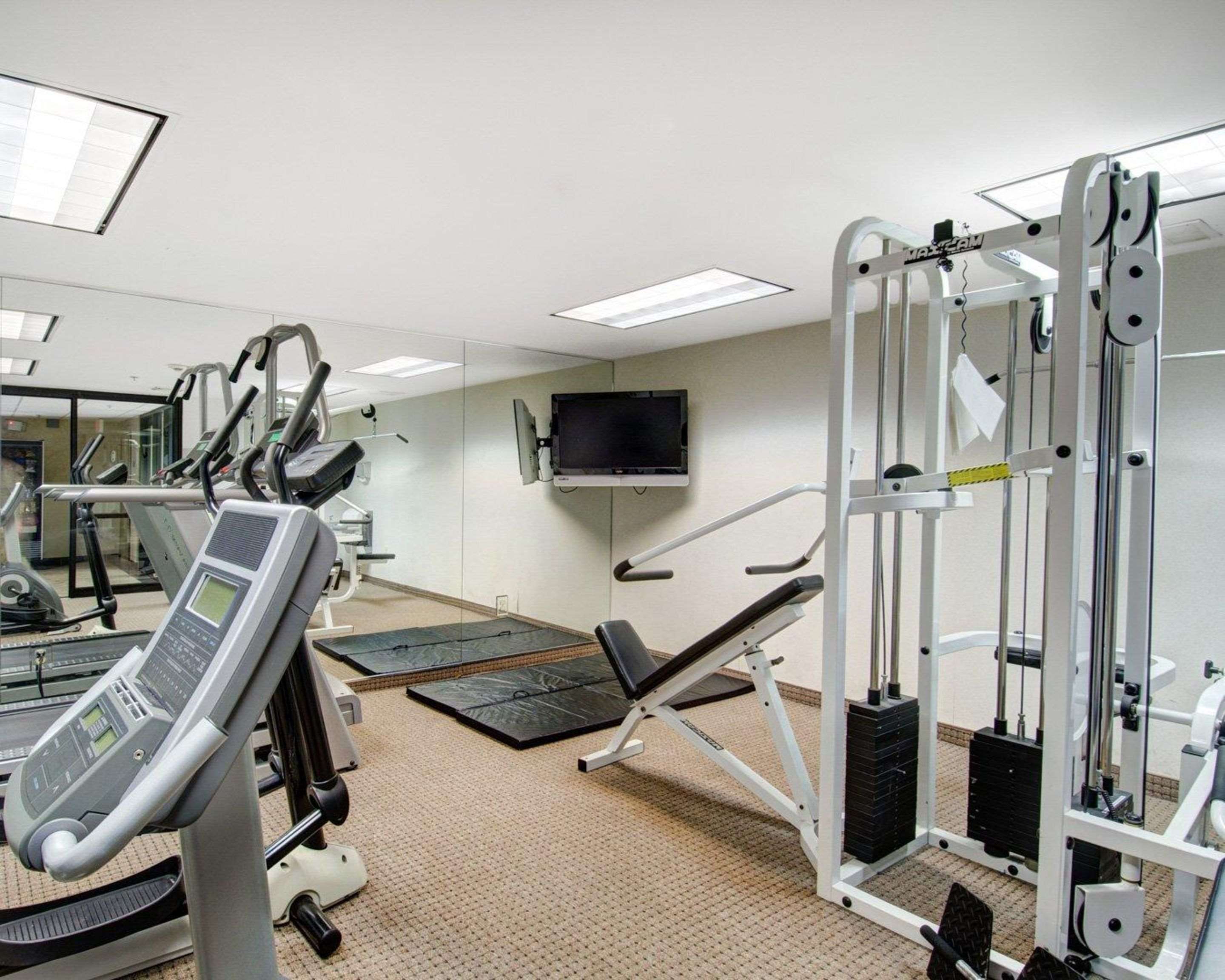 Fitness center | Spark by Hilton Woburn Boston