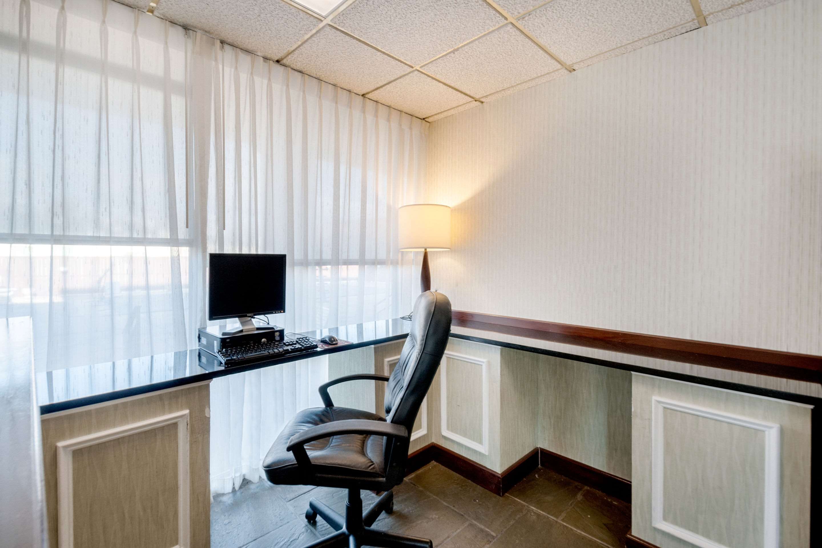 Business center | Best Western Laurel
