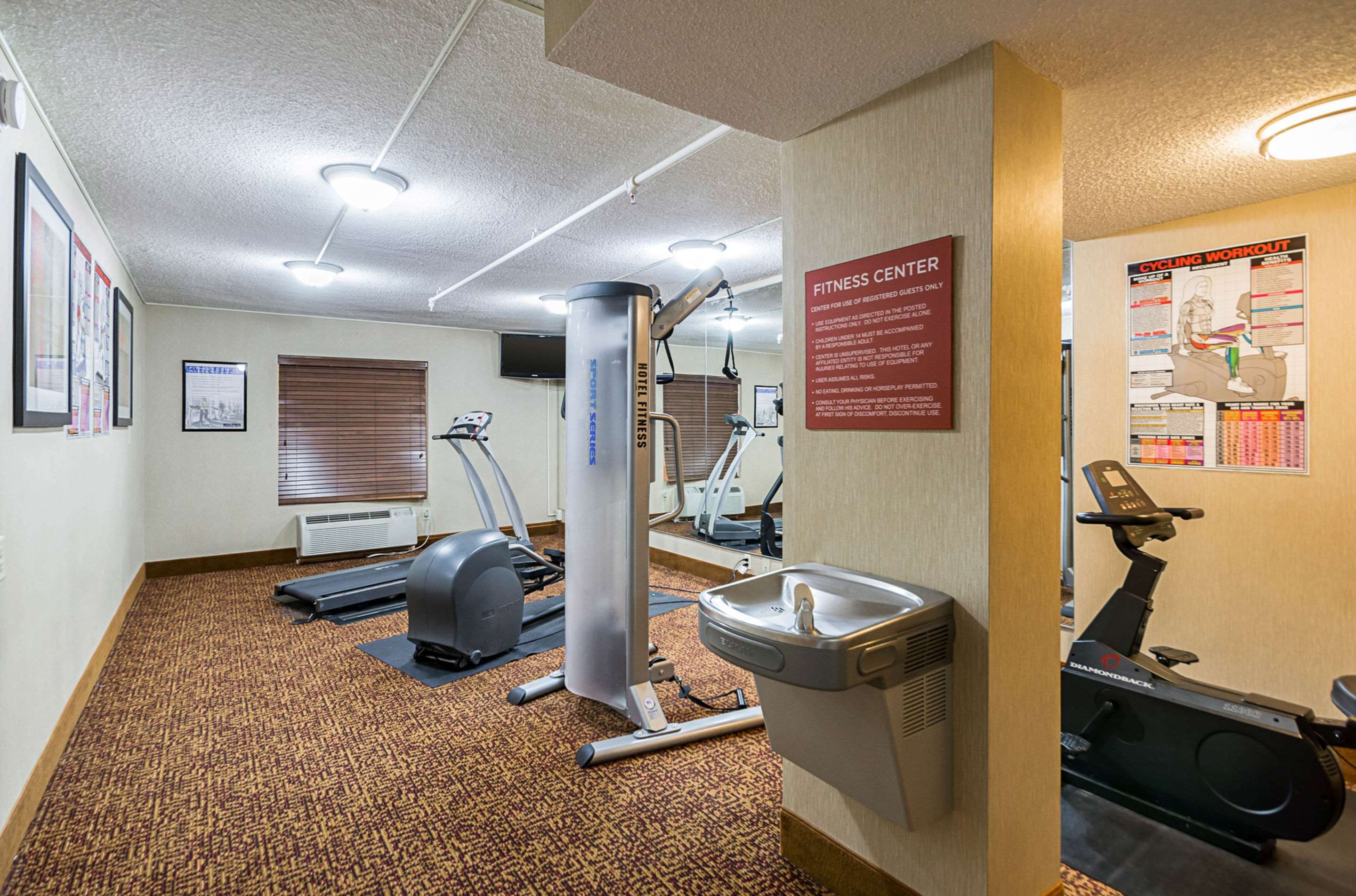 Exercise room with cardio equipment