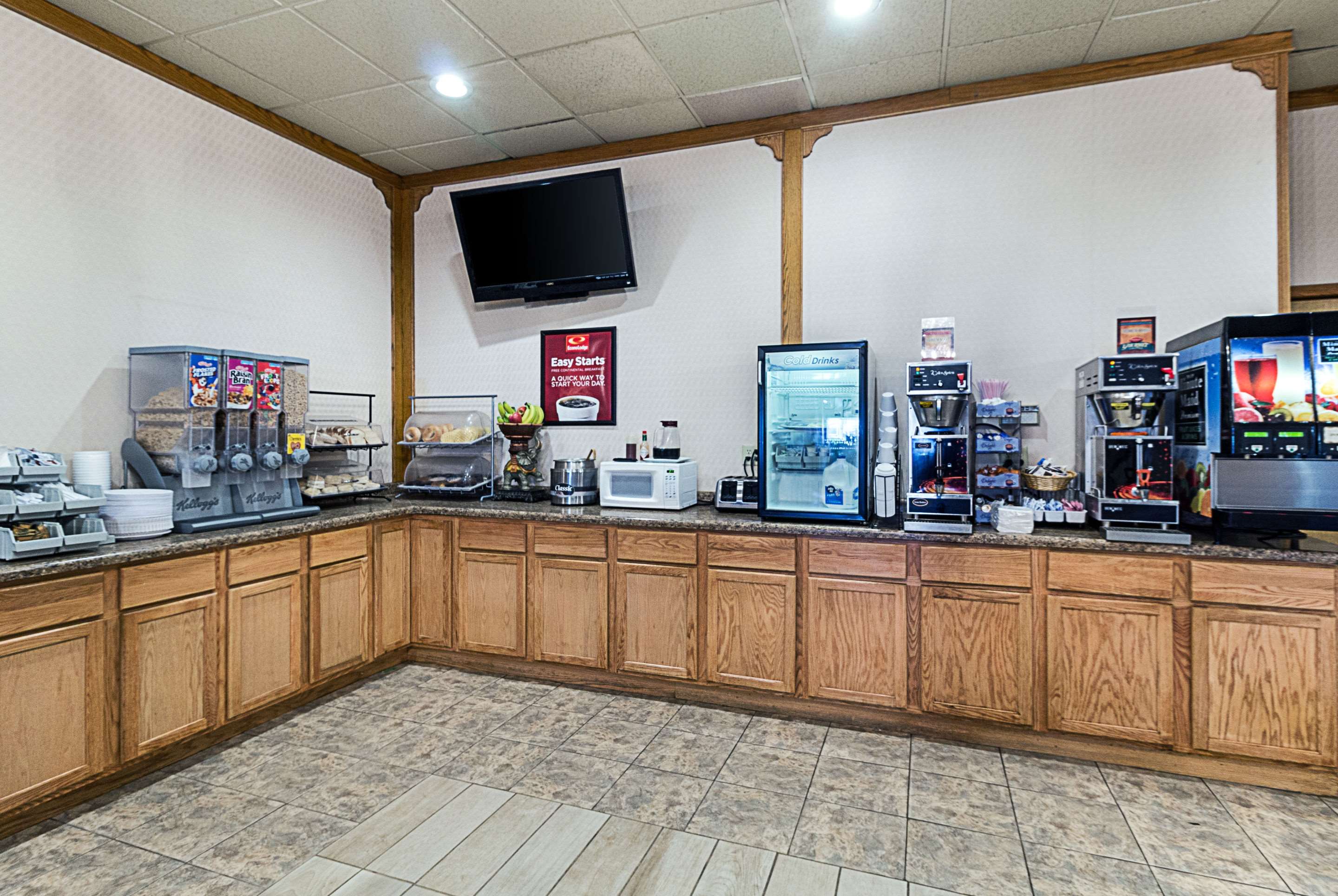 Breakfast bar | Econo Lodge