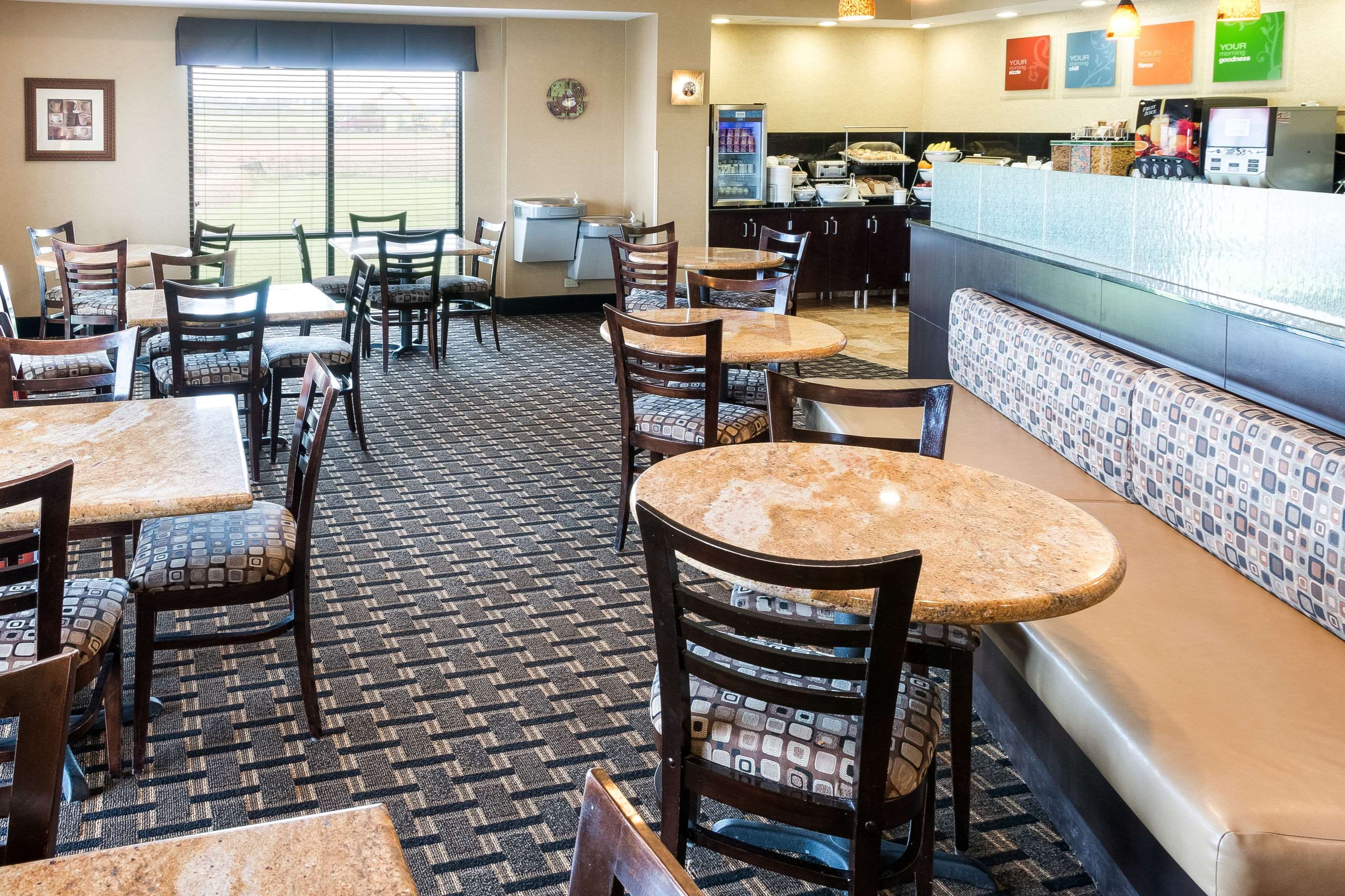 Breakfast area