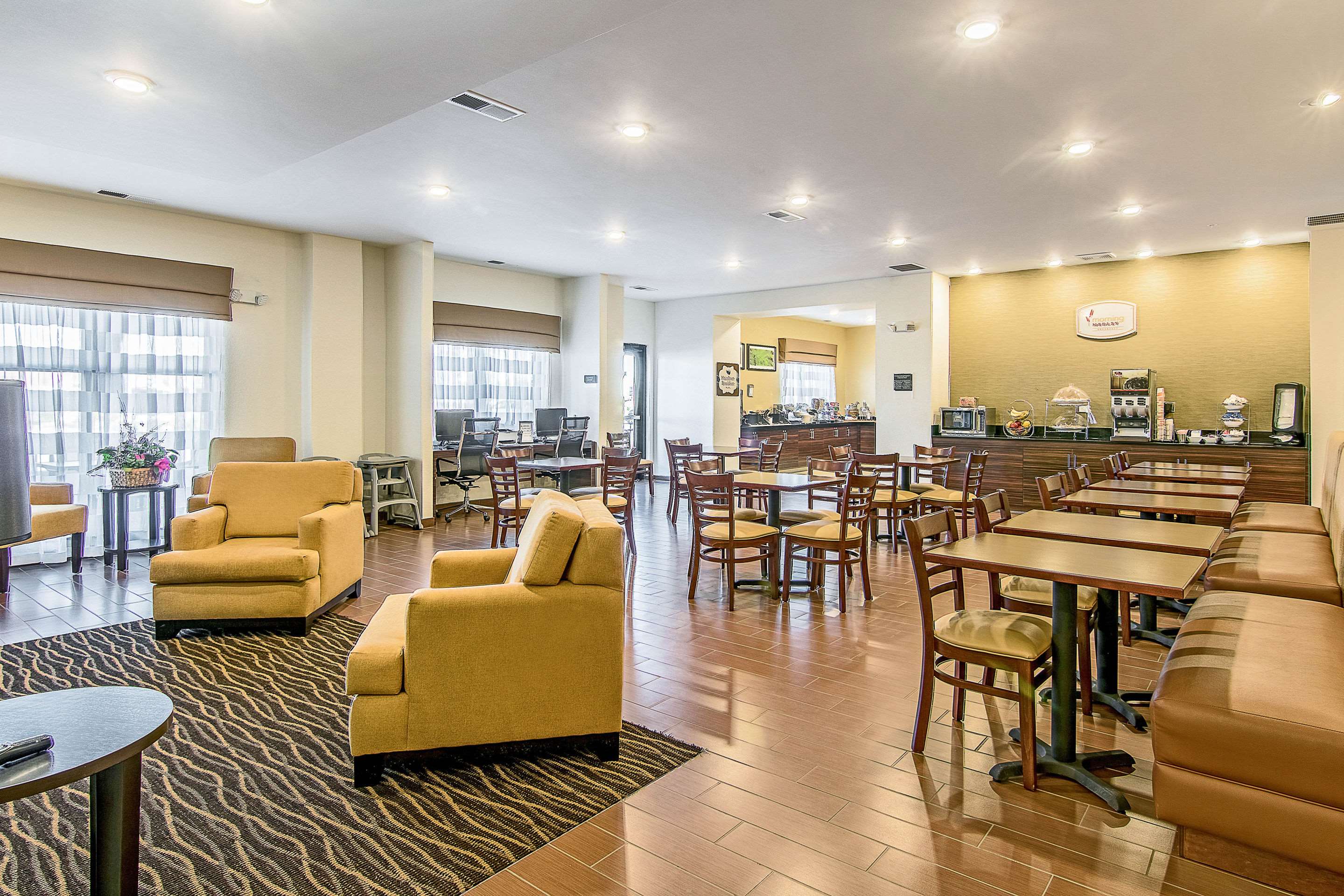 Breakfast area