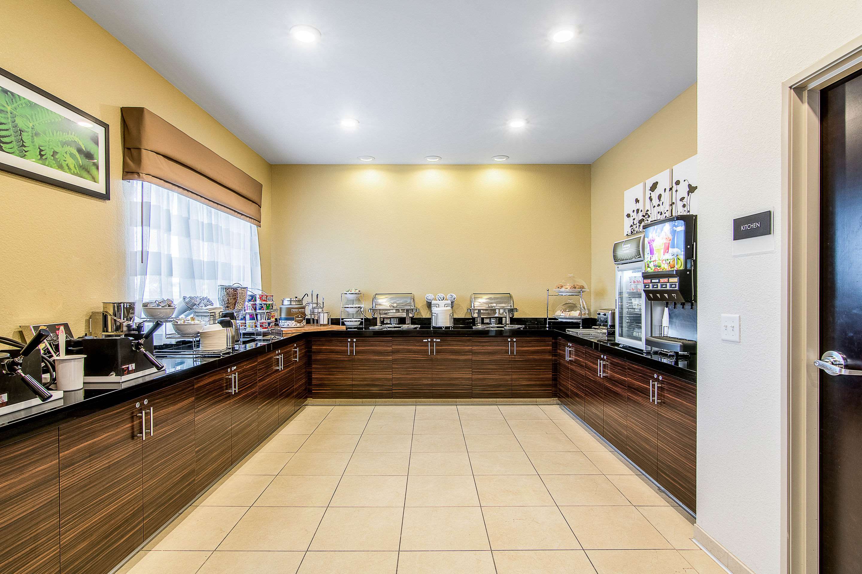 Breakfast area
