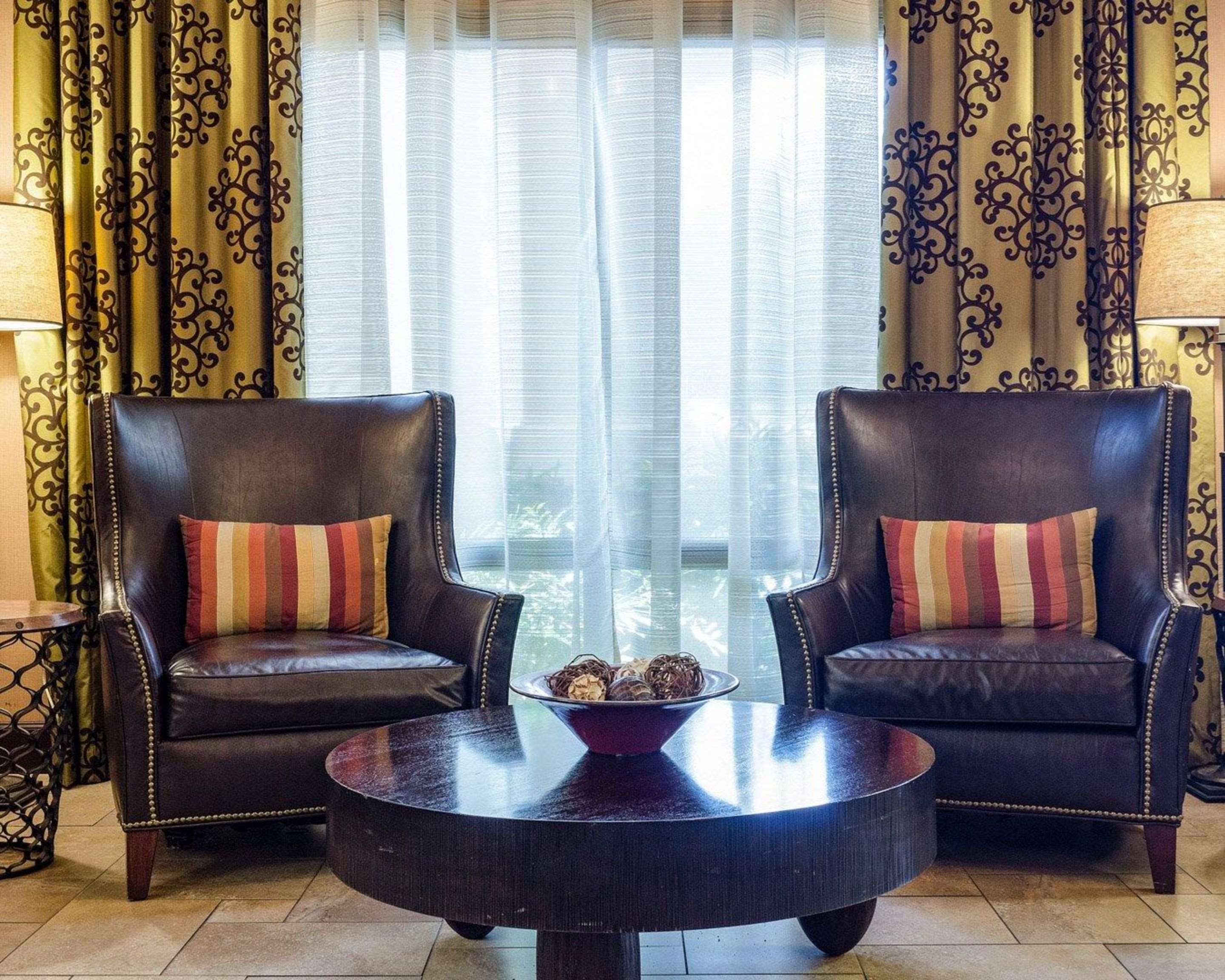 Lobby with sitting area