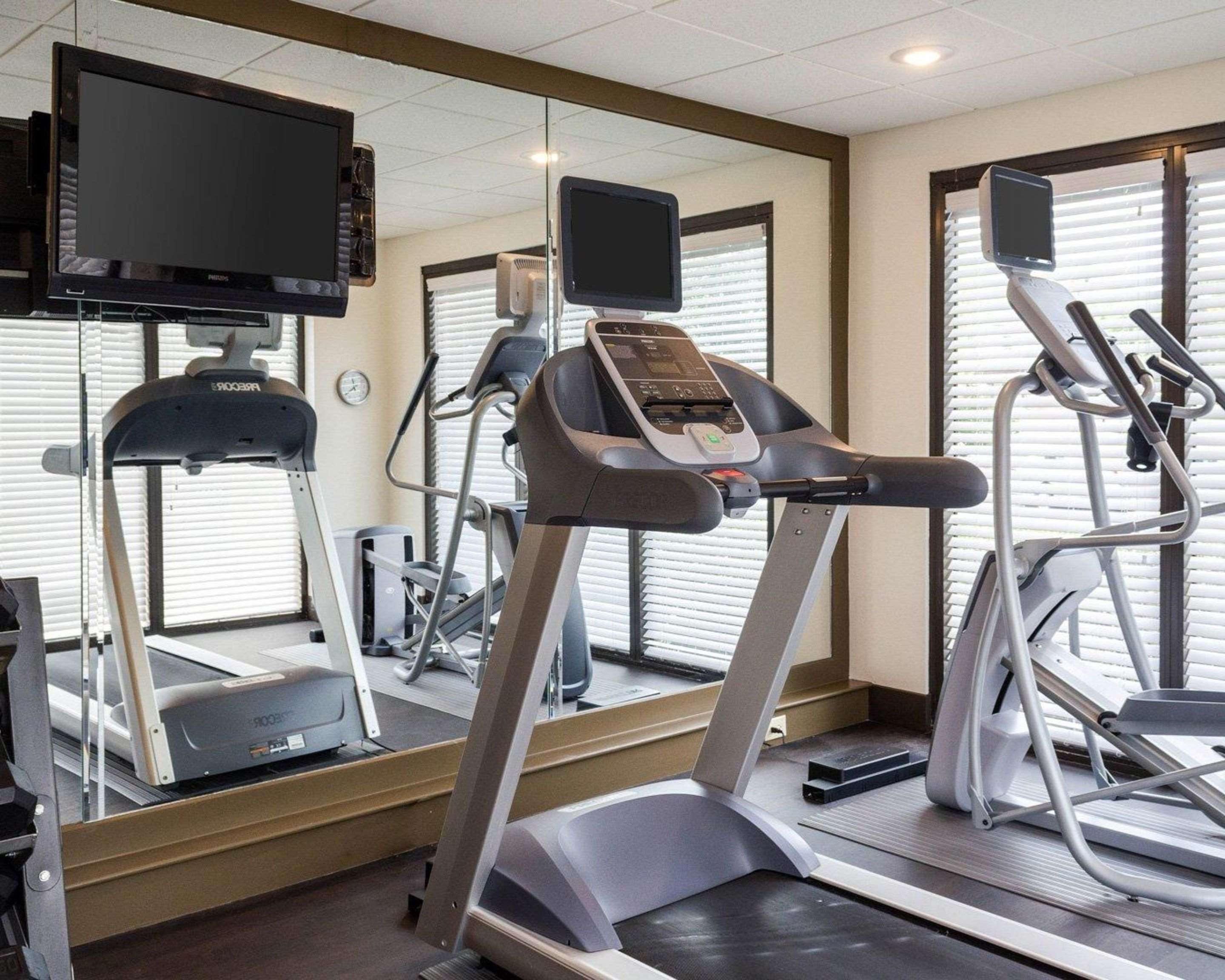 Exercise room with television
