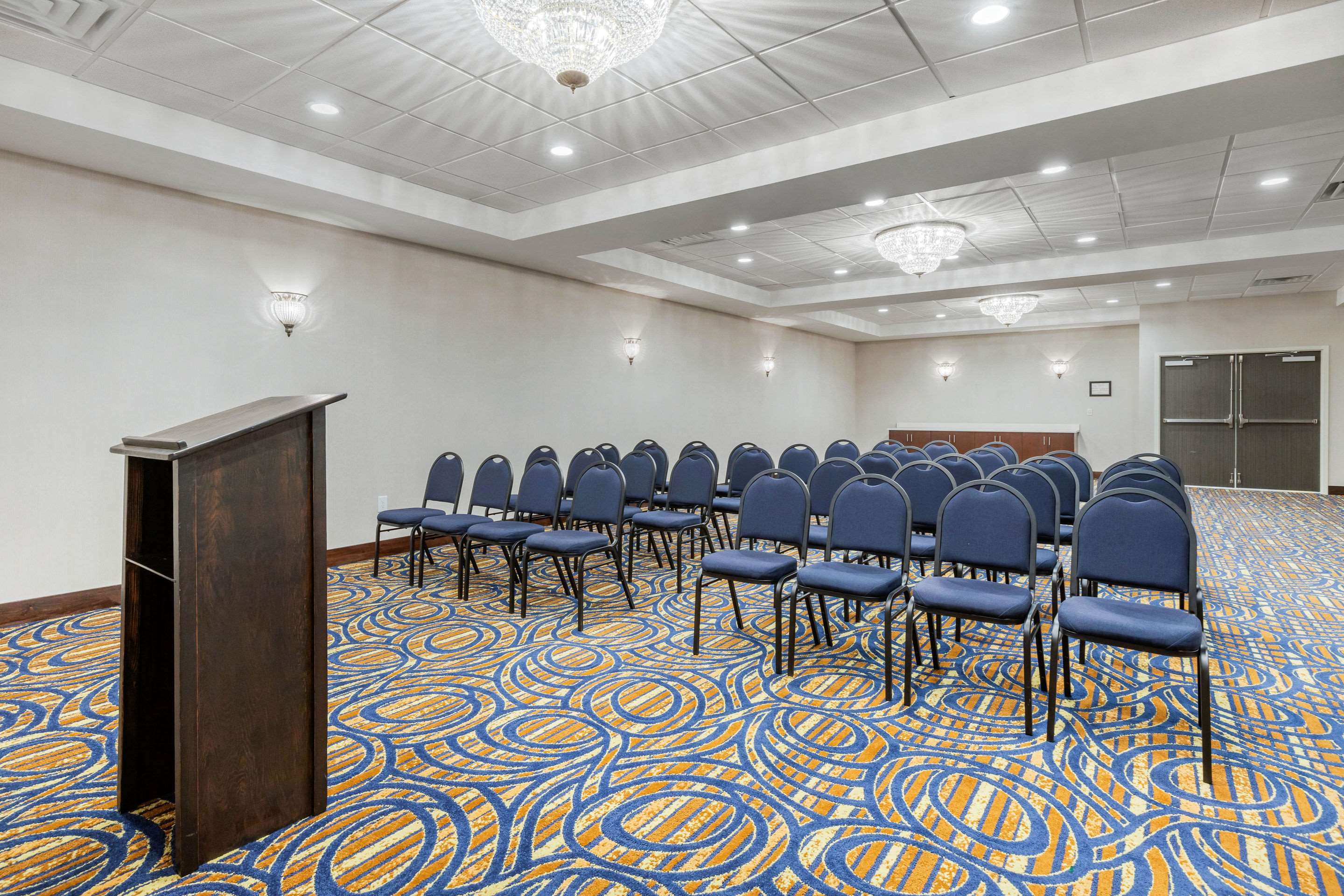 Meeting room | Days Inn and Suites by Wyndham Oxford