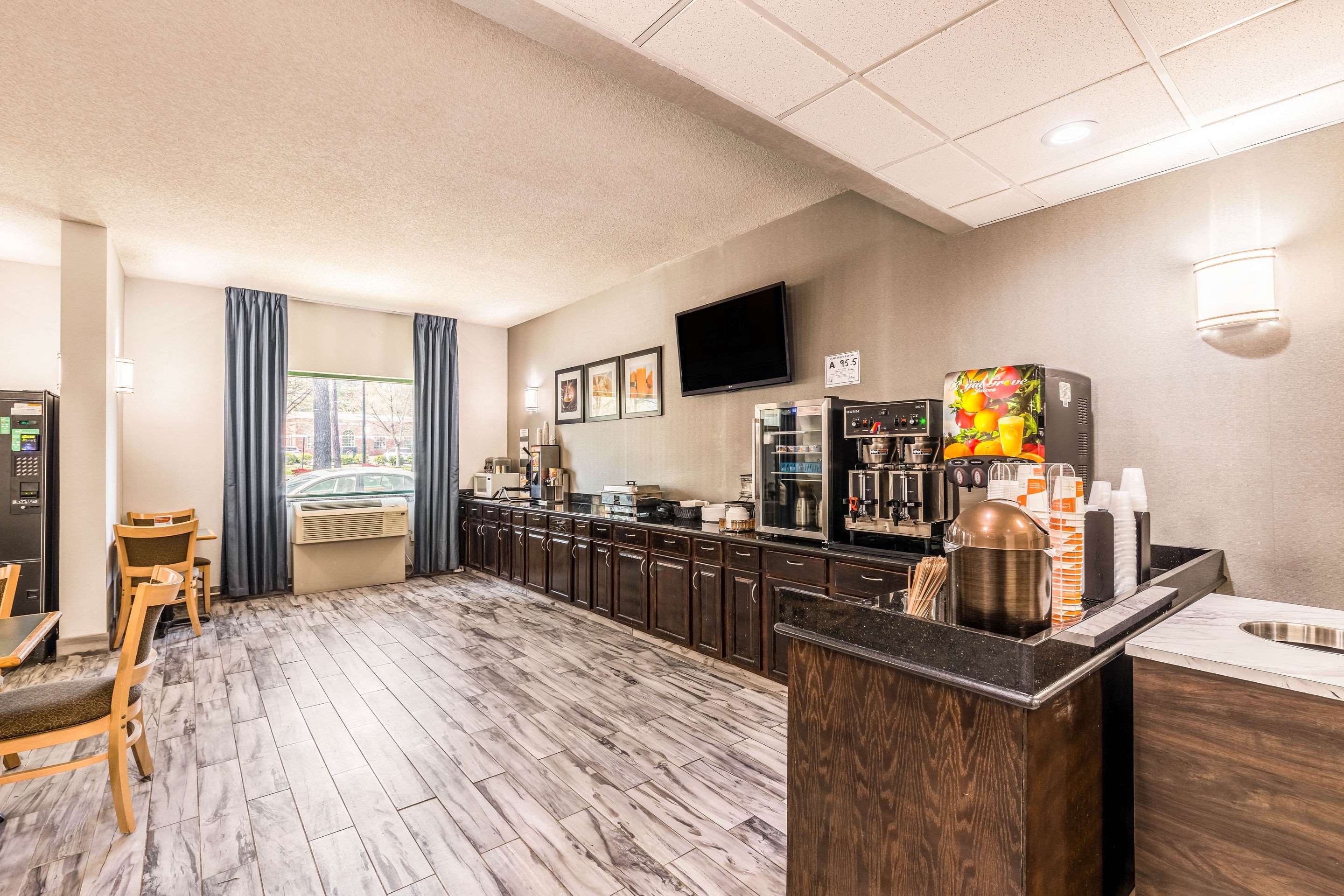 Spacious breakfast area