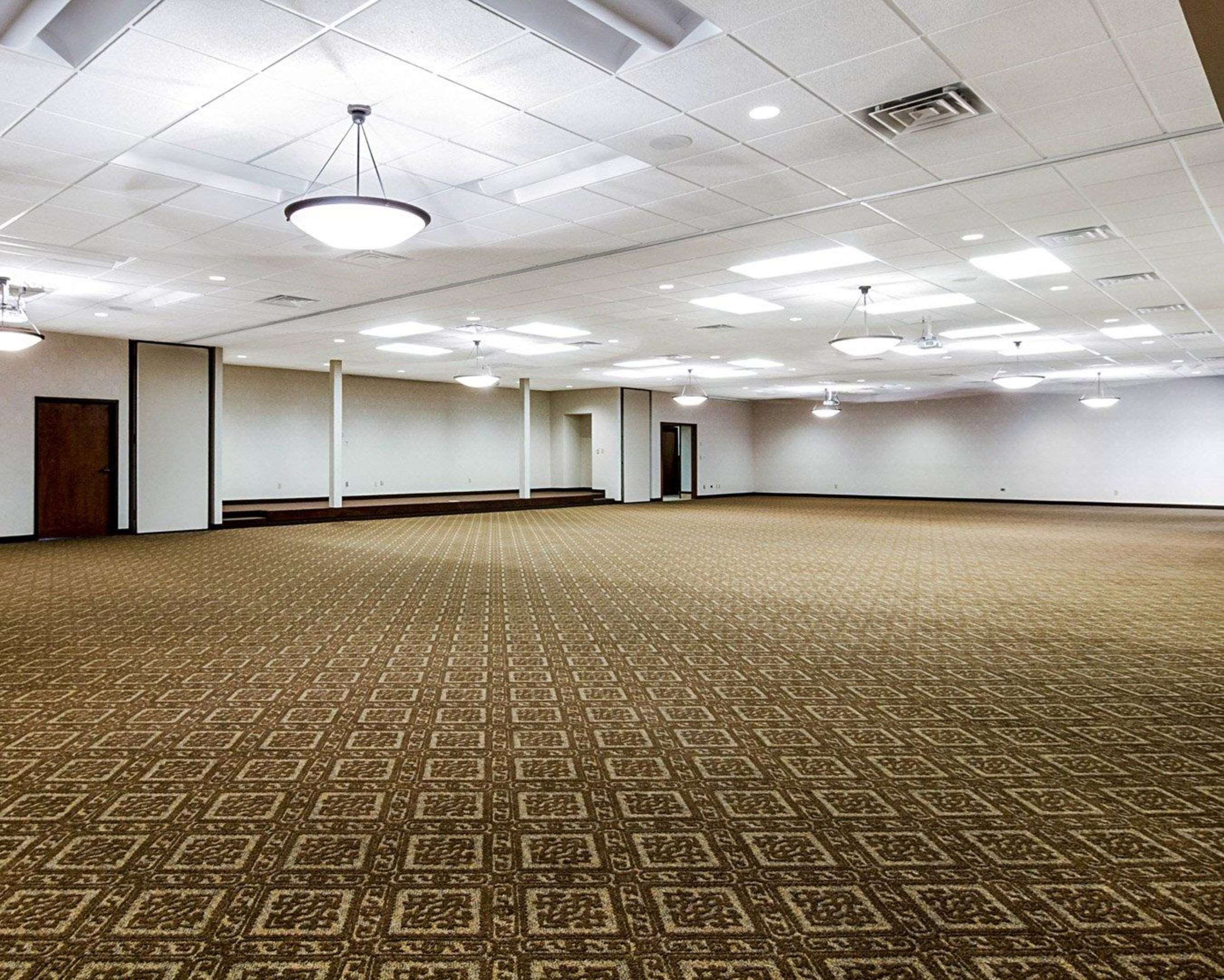 Conference room | Quality Inn & Suites Conference Center and Water Park