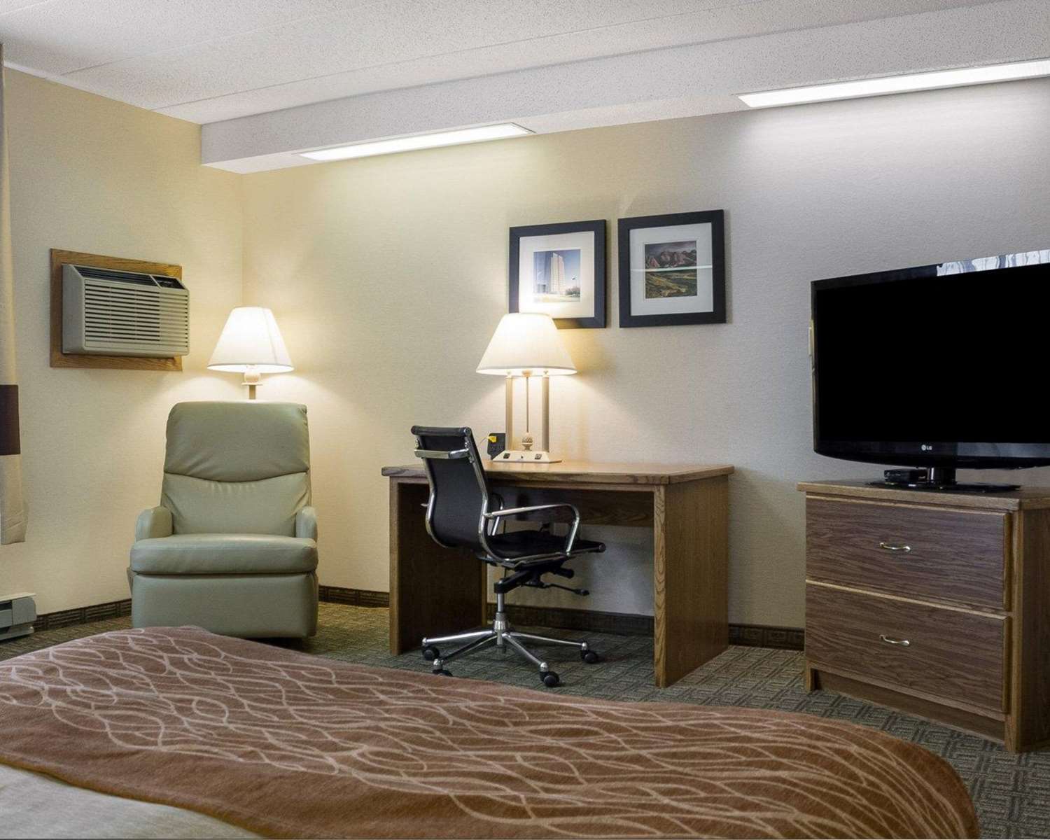 Airnav Hotel Quality Inn Bismarck
