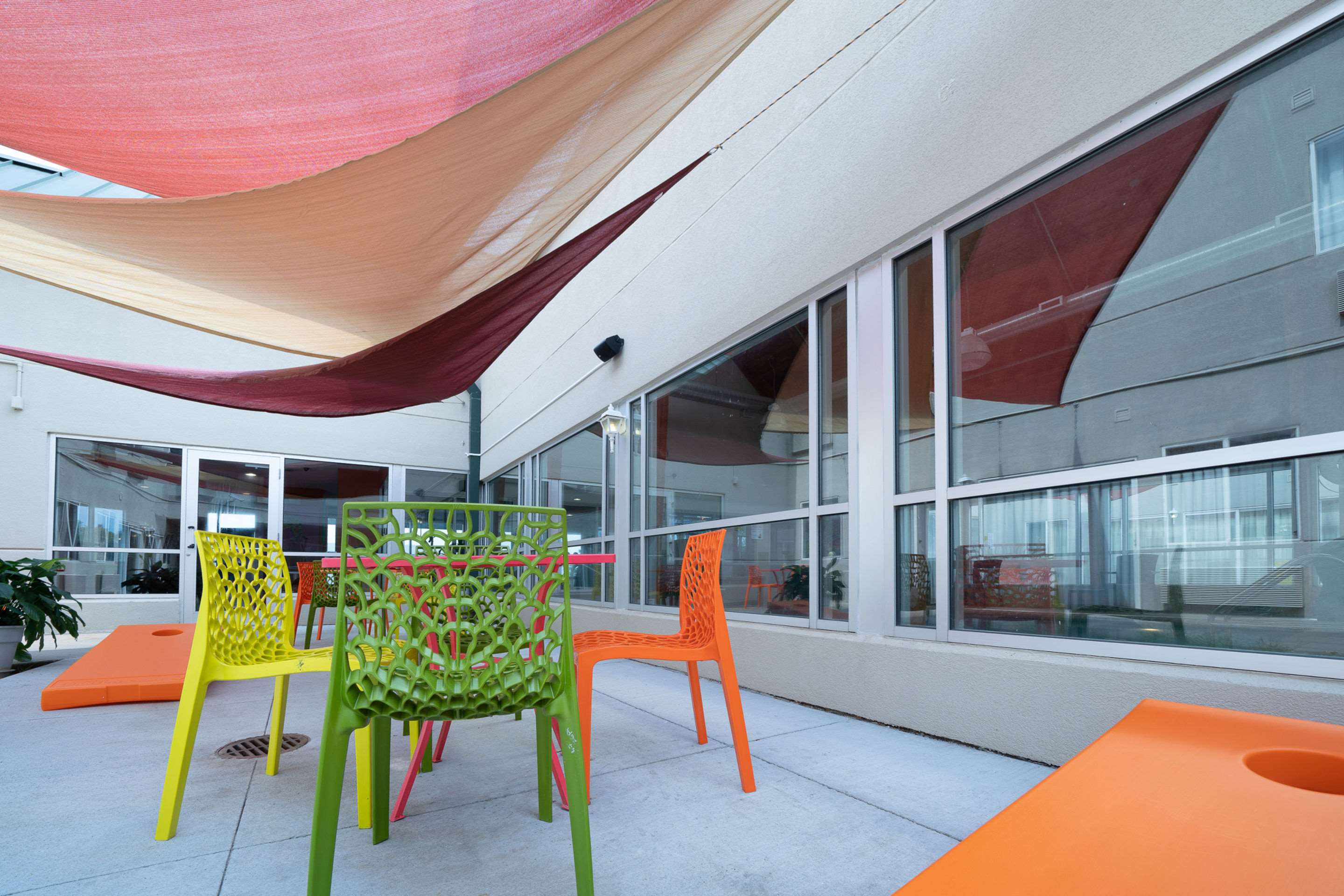 Relax on the patio | Comfort Inn At The Zoo